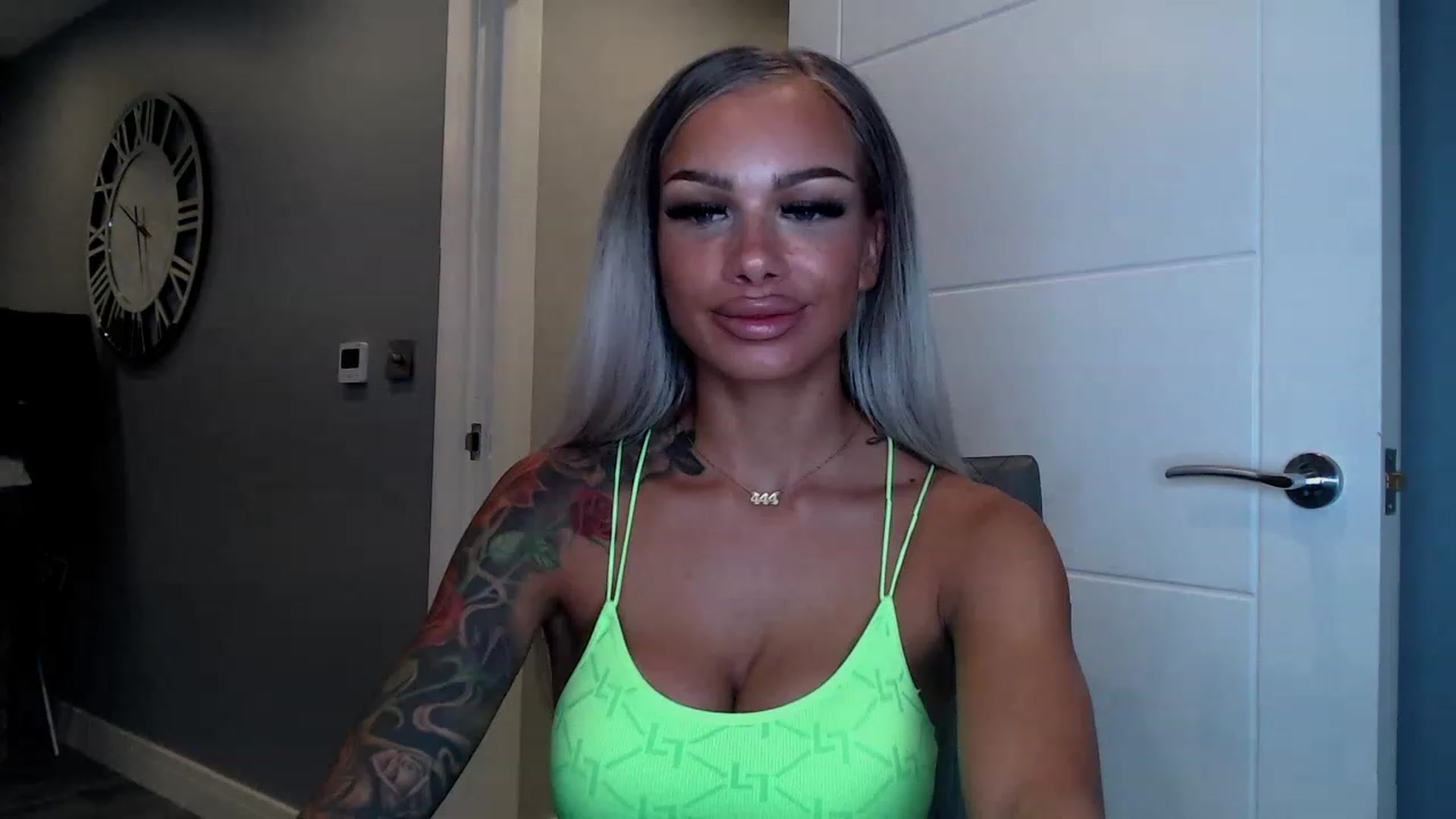 Gallery image thumbnail from BabyDaisyx's myfreecams stream on, 04/21/2023, 08:13 image 18 of 20