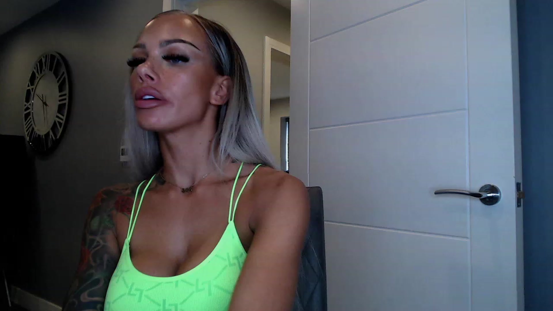 Gallery image thumbnail from BabyDaisyx's myfreecams stream on, 04/21/2023, 08:55 image 13 of 20