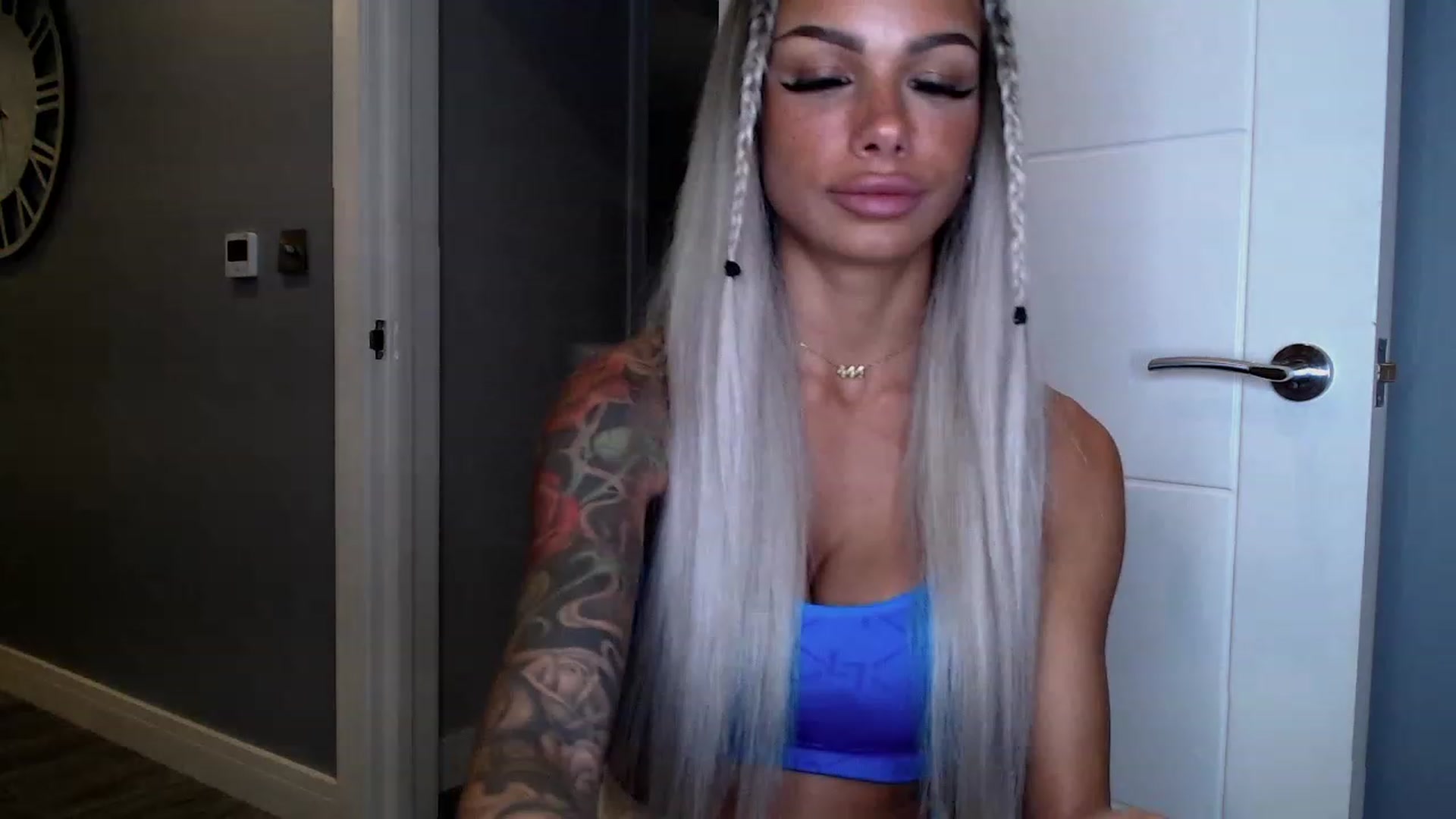 Gallery image thumbnail from BabyDaisyx's myfreecams stream on, 04/28/2023, 01:16 image 1 of 20