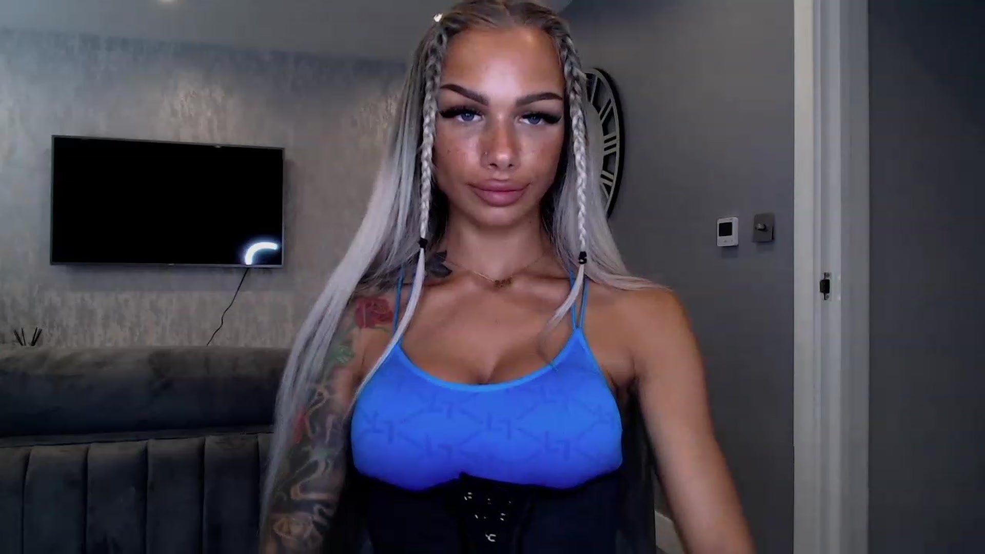 Gallery image thumbnail from BabyDaisyx's myfreecams stream on, 04/28/2023, 12:36 image 14 of 20
