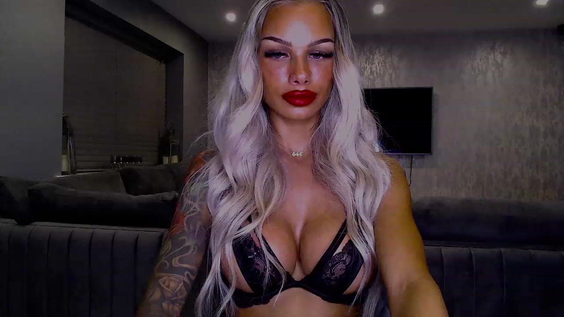 Gallery image thumbnail from BabyDaisyx's myfreecams stream on, 05/04/2023, 24:50 image 16 of 20