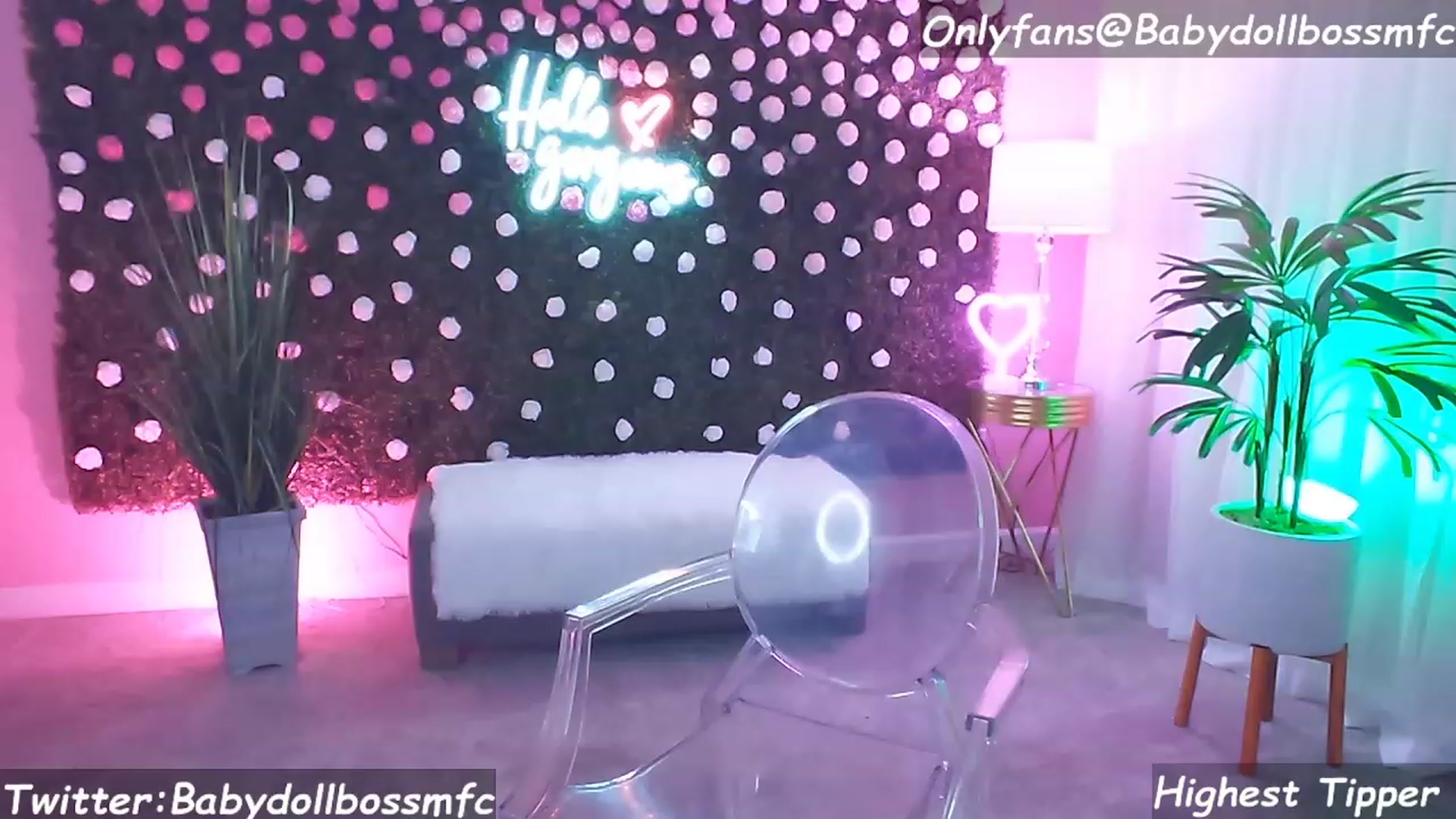 Gallery image thumbnail from BabyDollBoss_'s myfreecams stream on, 12/07/2022, 08:12 image 18 of 20