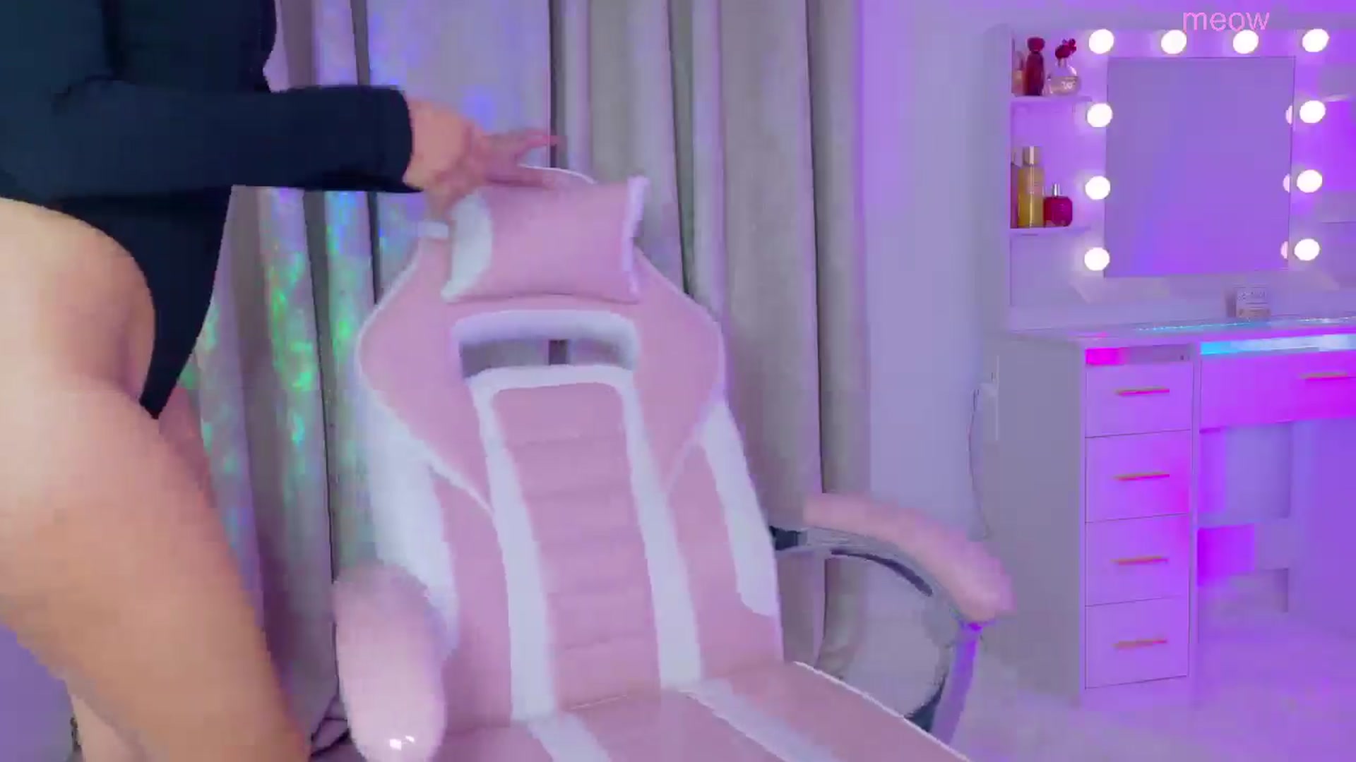 Gallery image thumbnail from BabyFir3's myfreecams stream on, 04/12/2026, 23:24 image 13 of 20