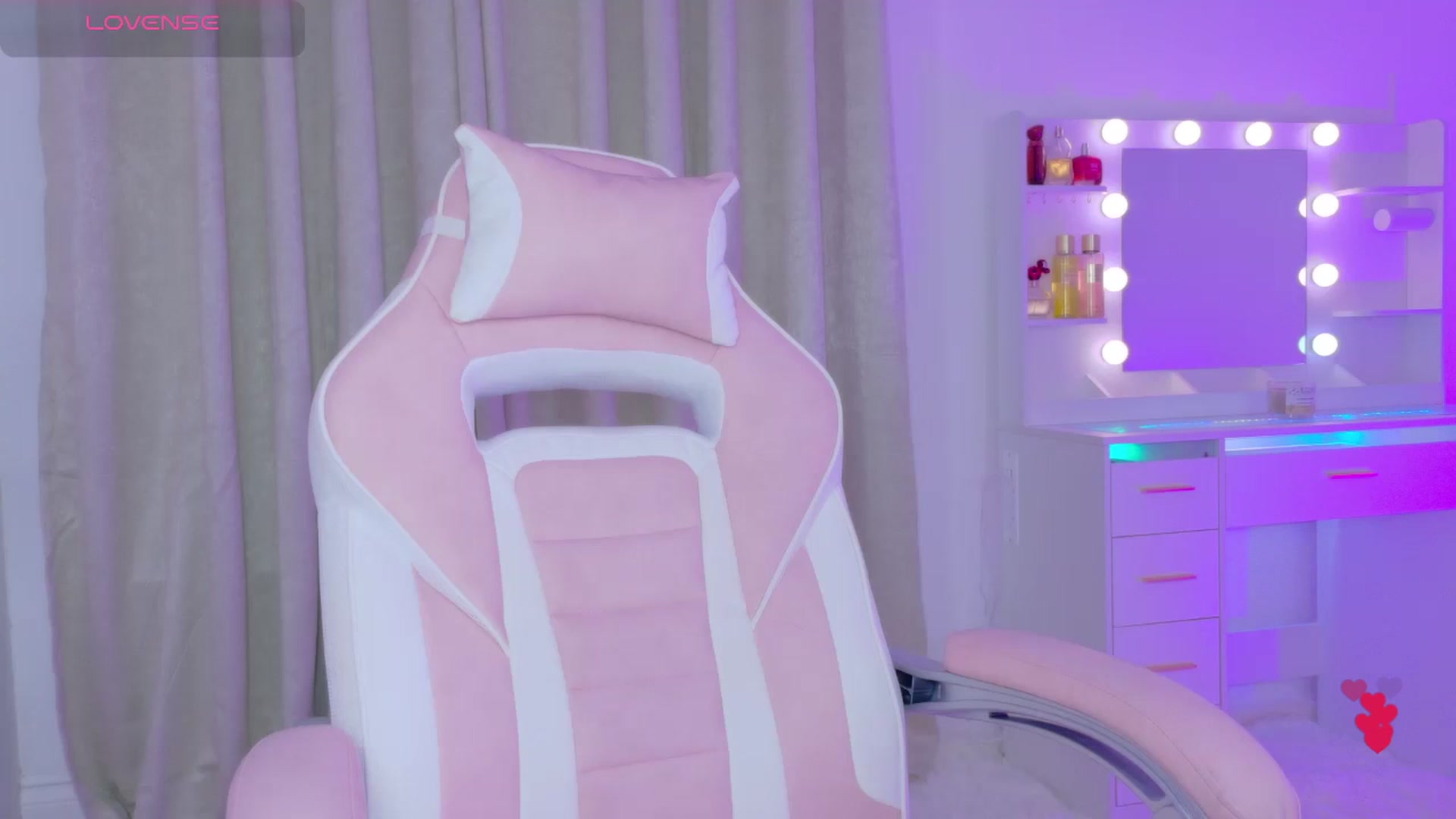 Gallery image thumbnail from BabyFir3's myfreecams stream on, 04/21/2026, 17:15 image 19 of 20