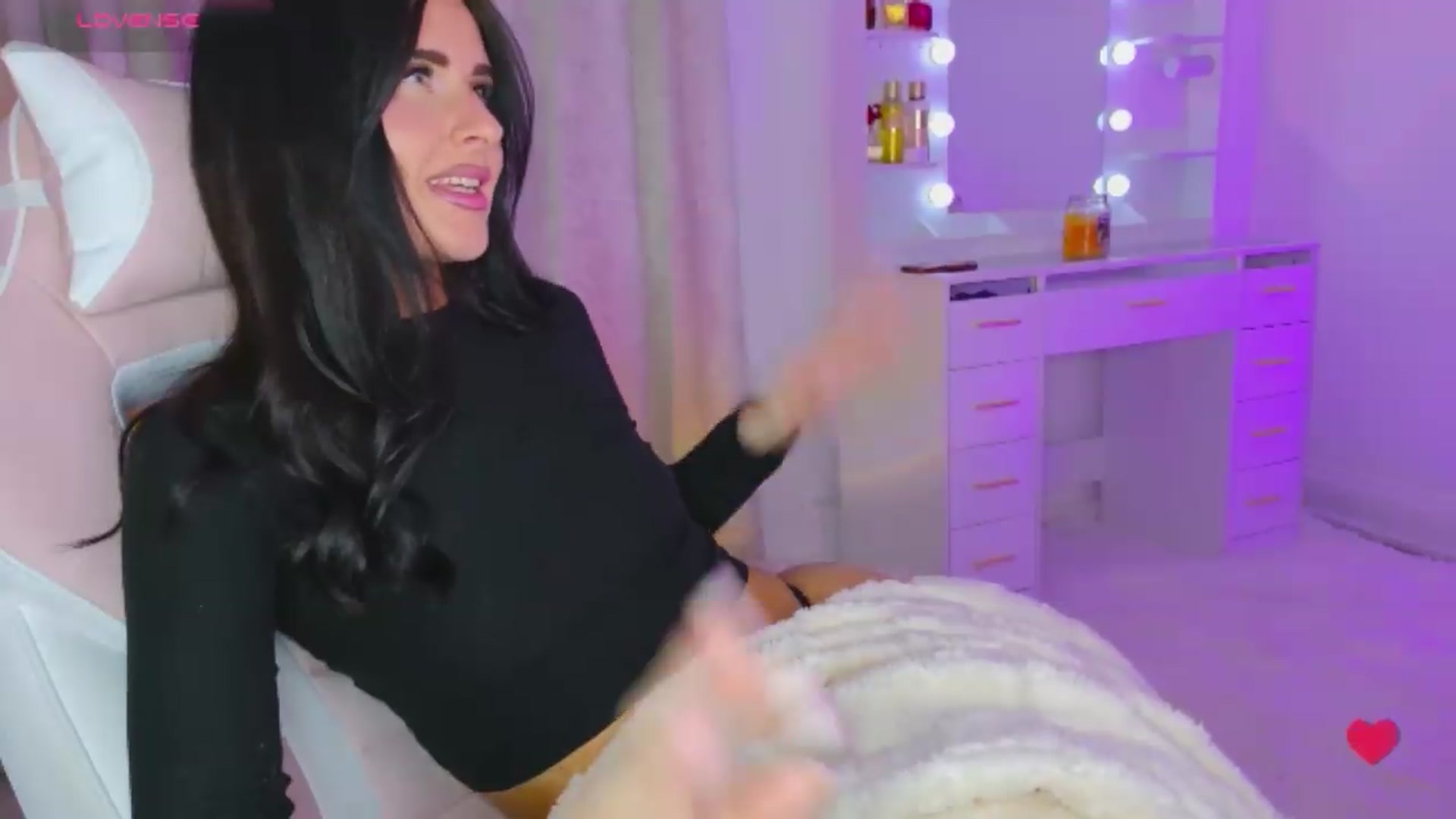 Gallery image thumbnail from BabyFir3's myfreecams stream on, 05/16/2026, 22:13 image 13 of 20