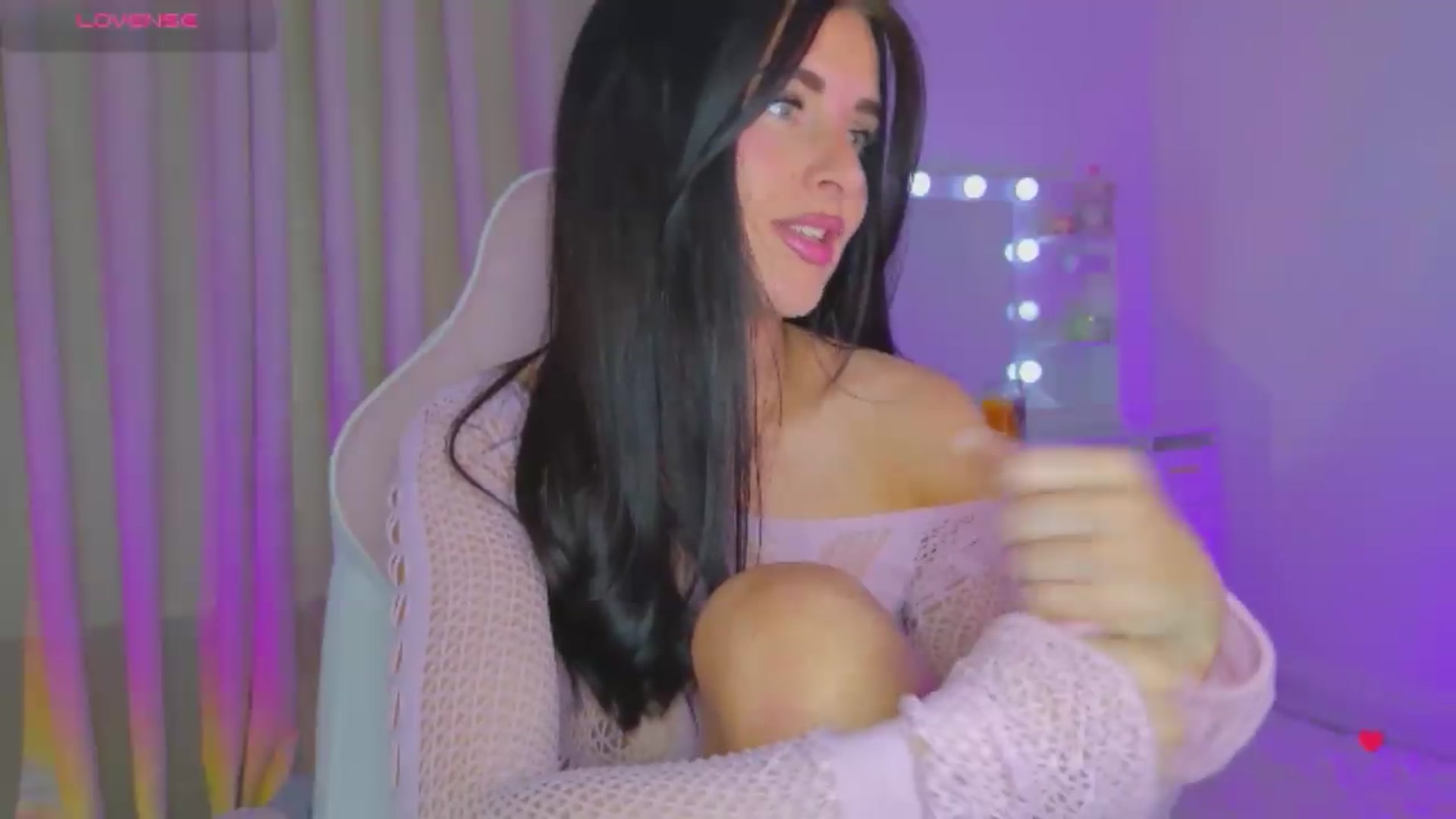 Gallery image thumbnail from BabyFir3's myfreecams stream on, 05/18/2026, 18:03 image 4 of 20