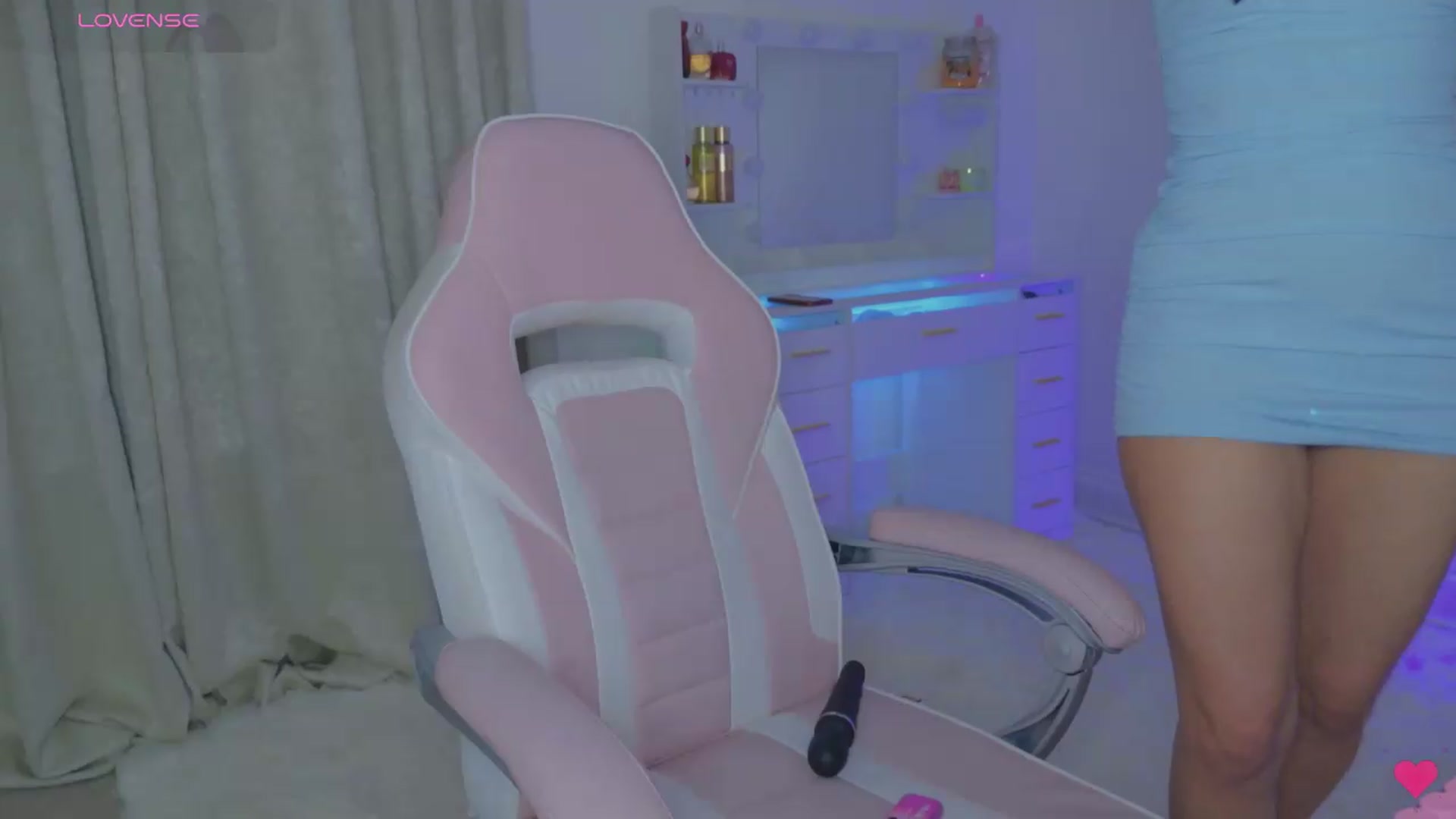 Gallery image thumbnail from BabyFir3's myfreecams stream on, 06/19/2026, 23:13 image 6 of 20
