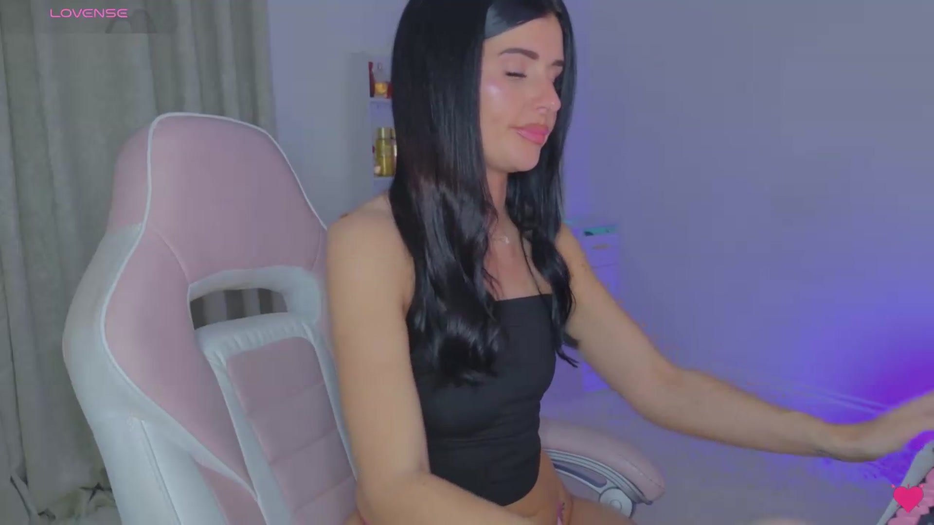 Gallery image thumbnail from BabyFir3's myfreecams stream on, 06/20/2026, 24:43 image 6 of 20