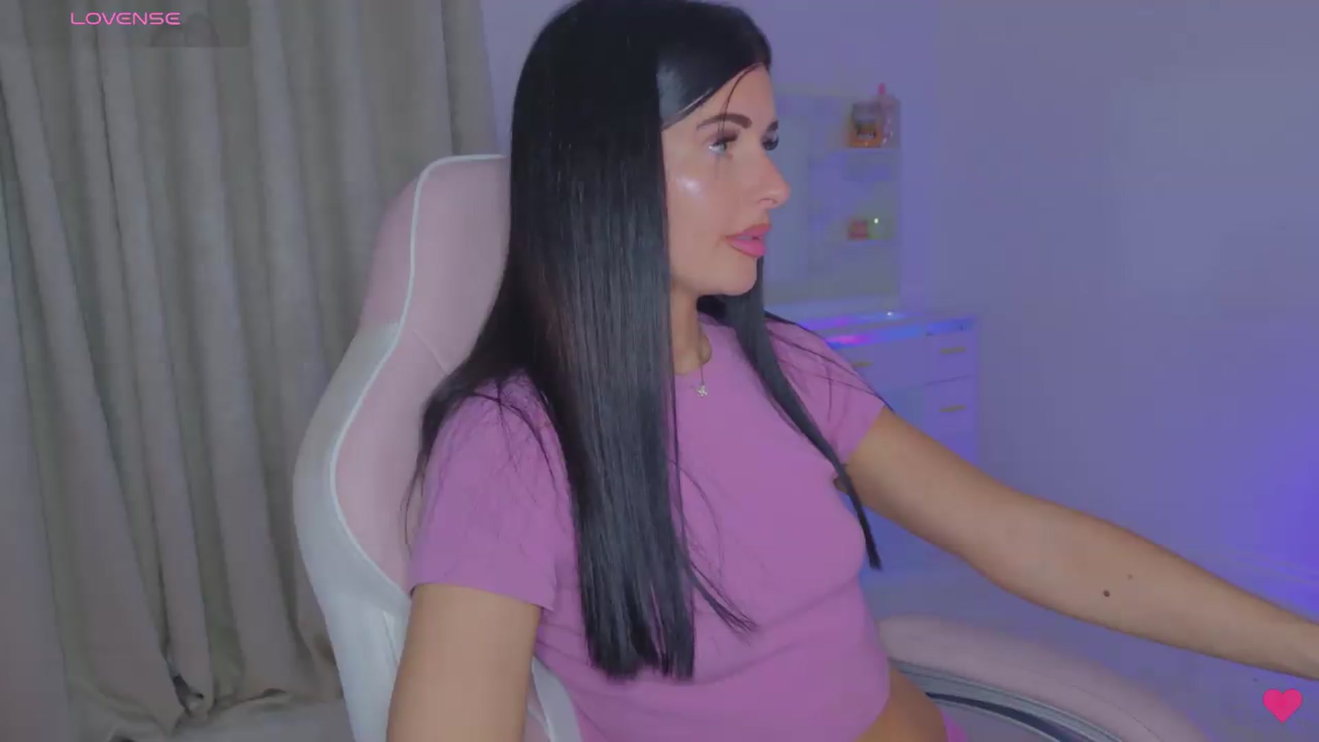 Gallery image thumbnail from BabyFir3's myfreecams stream on, 06/21/2026, 22:23 image 19 of 20