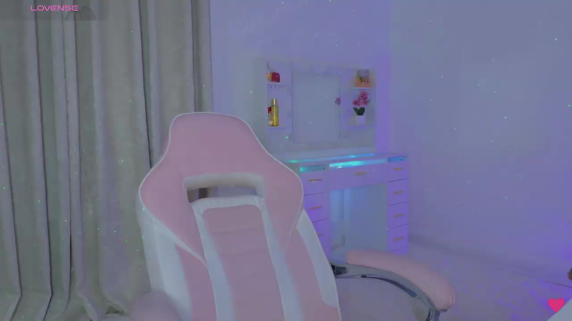 Gallery image thumbnail from BabyFir3's myfreecams stream on, 07/26/2026, 22:33 image 1 of 20