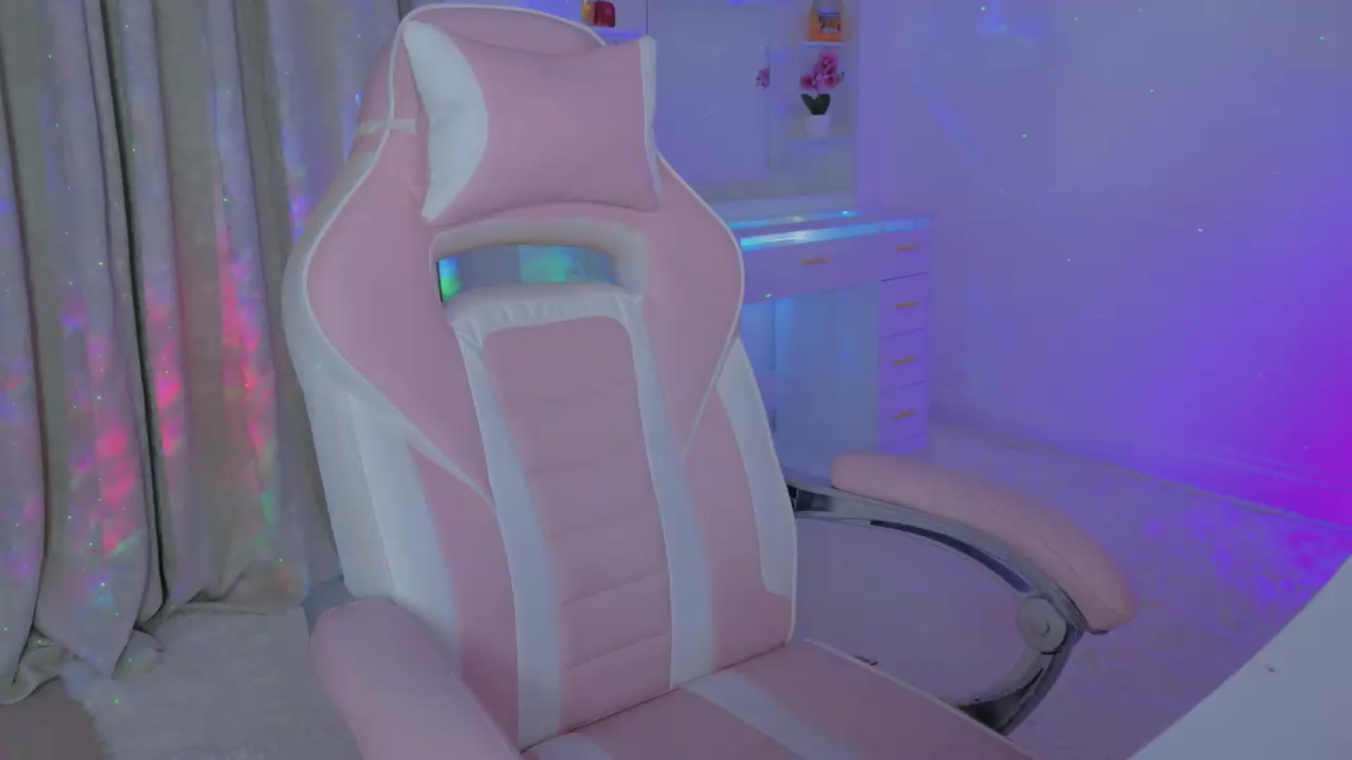 Gallery image thumbnail from BabyFir3's myfreecams stream on, 07/31/2026, 22:19 image 5 of 20