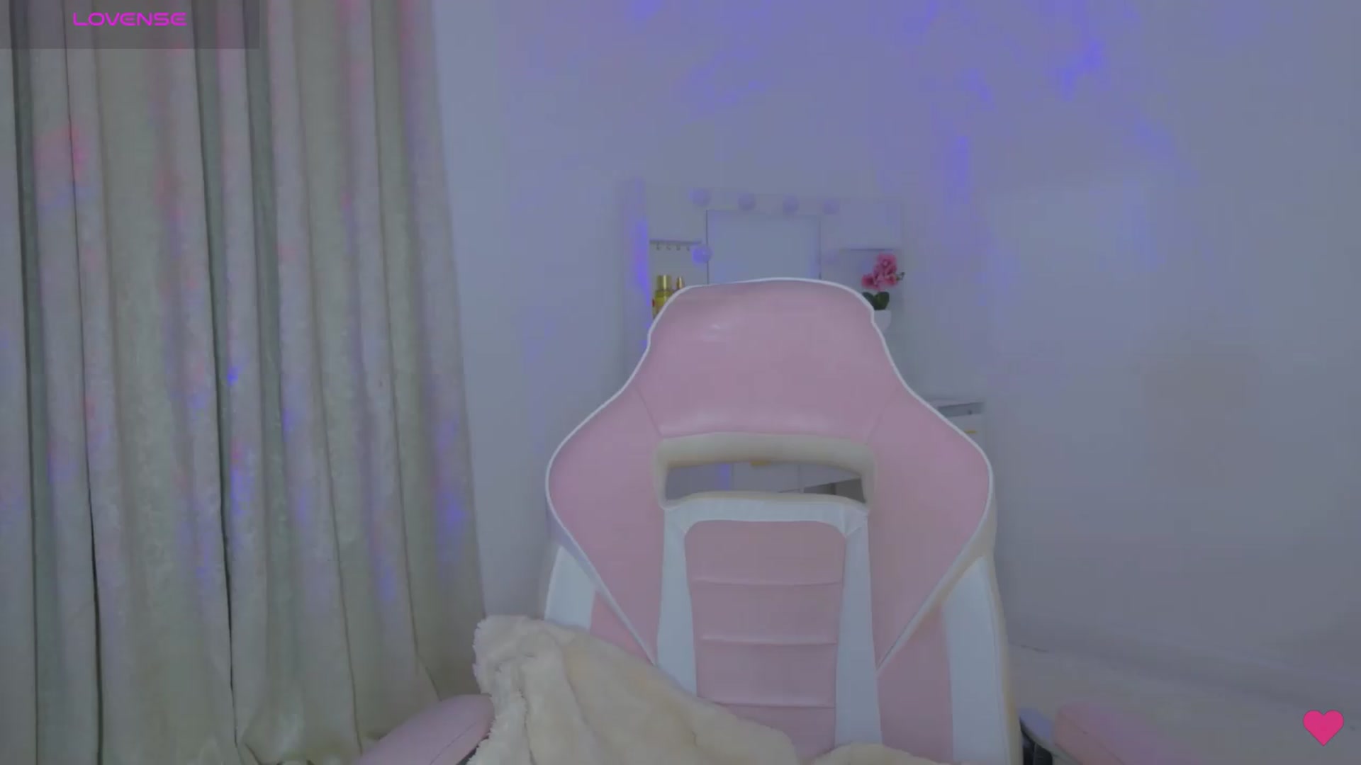 Gallery image thumbnail from BabyFir3's myfreecams stream on, 09/04/2026, 22:50 image 15 of 20