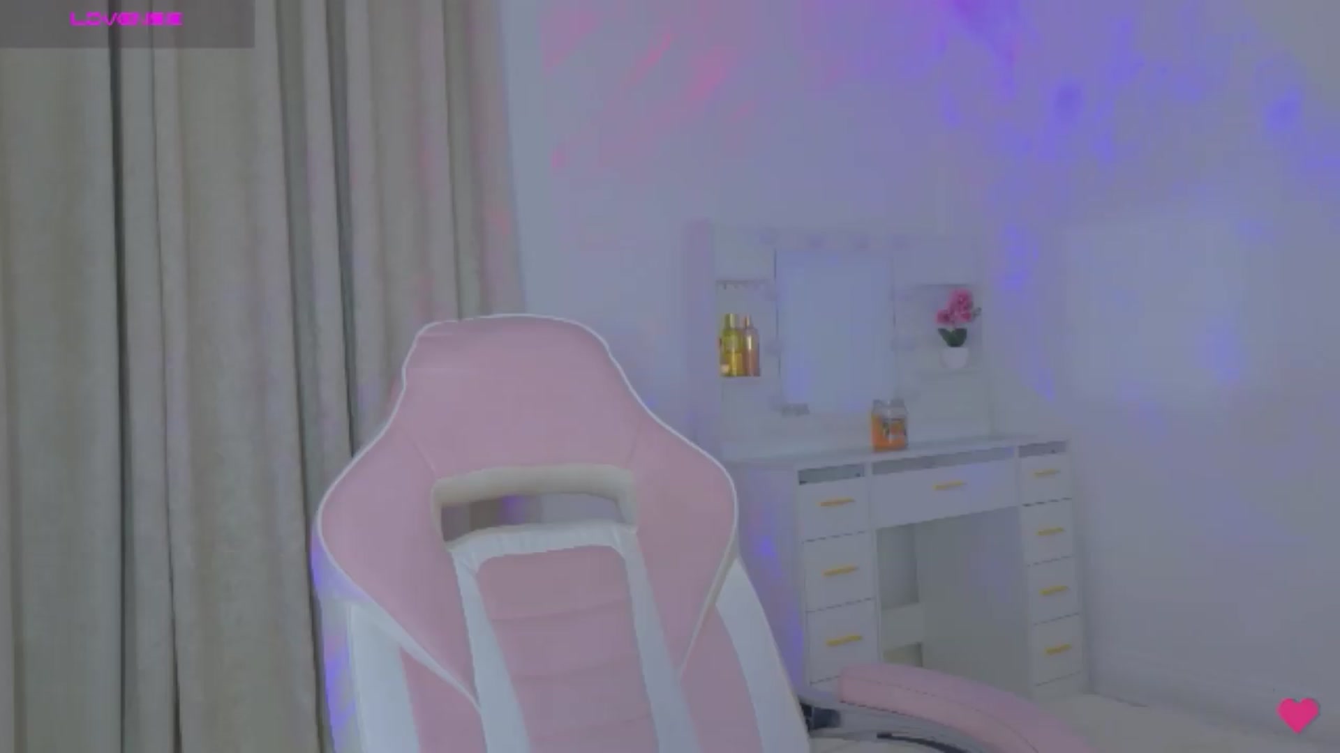 Gallery image thumbnail from BabyFir3's myfreecams stream on, 09/06/2026, 23:07 image 4 of 20