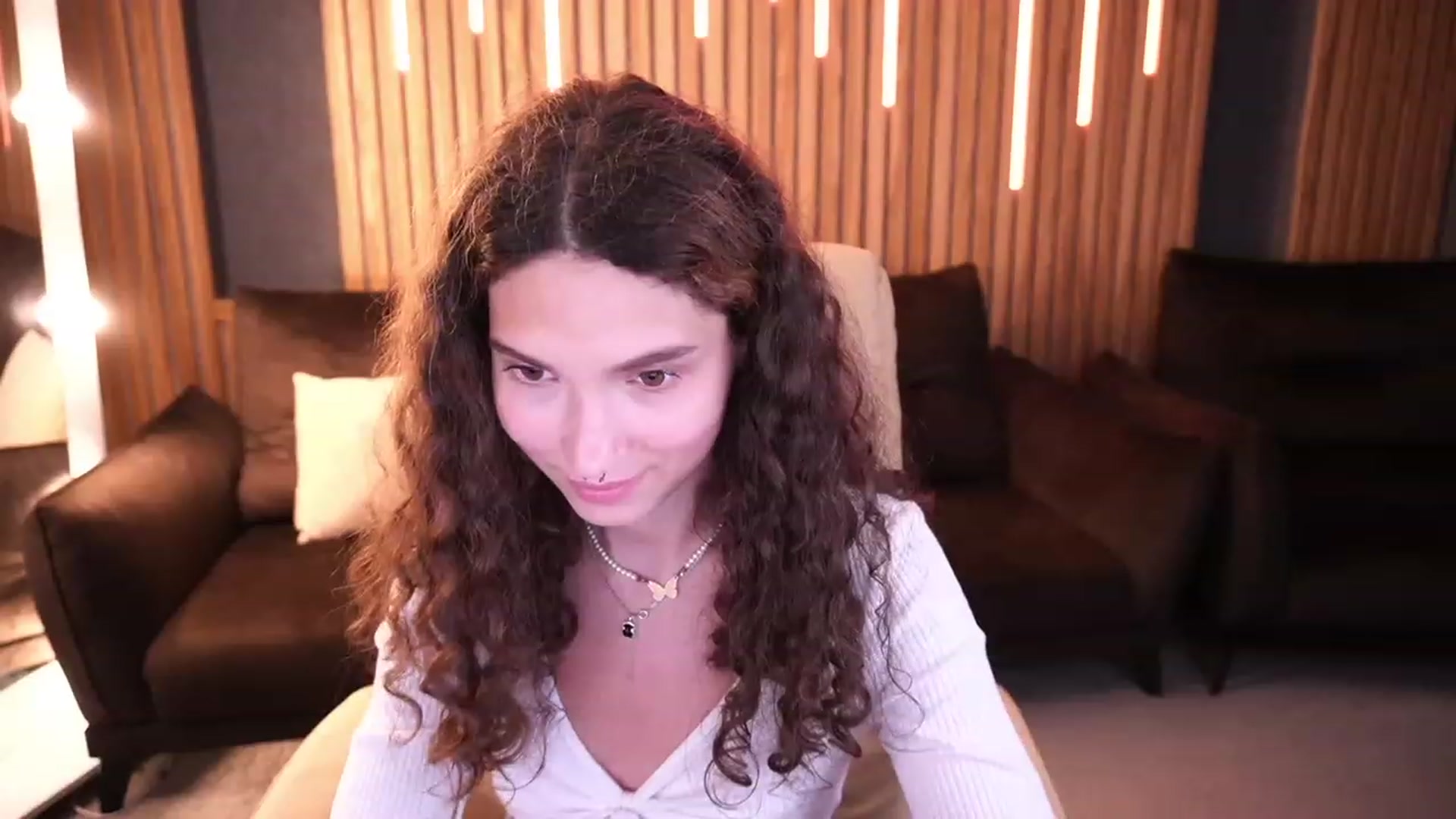 Gallery image thumbnail from BabyFlowerr's myfreecams stream on, 06/24/2023, 17:46 image 13 of 20