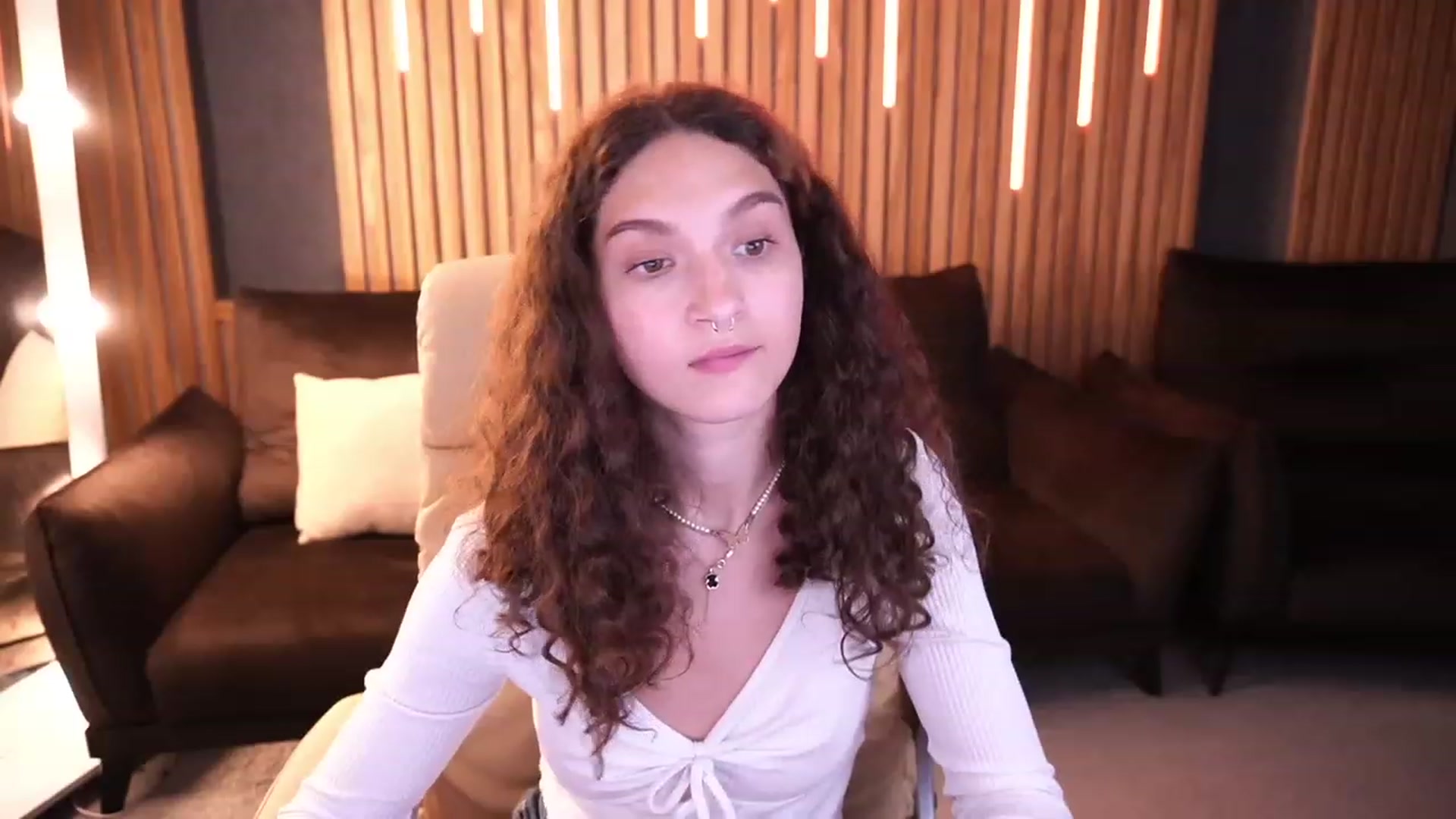 Gallery image thumbnail from BabyFlowerr's myfreecams stream on, 06/24/2023, 17:46 image 14 of 20