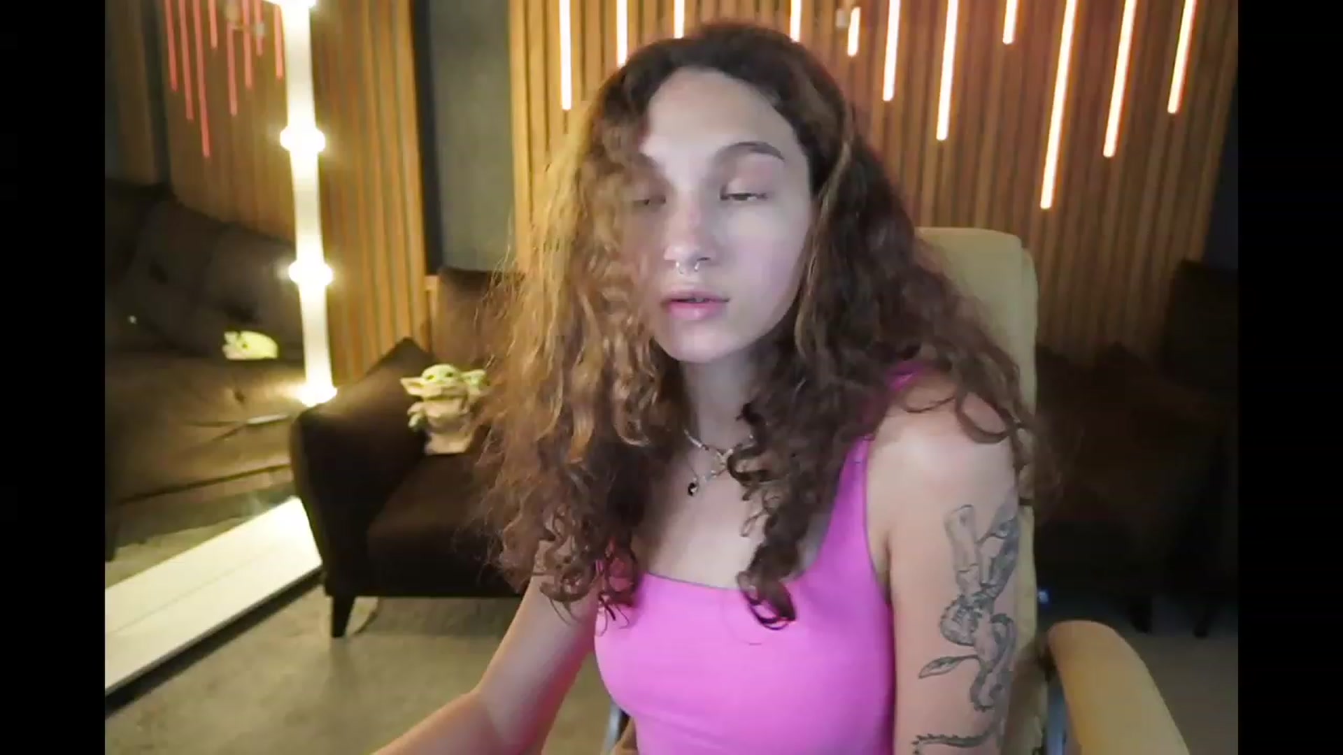 Gallery image thumbnail from BabyFlowerr's myfreecams stream on, 06/26/2023, 10:51 image 13 of 20