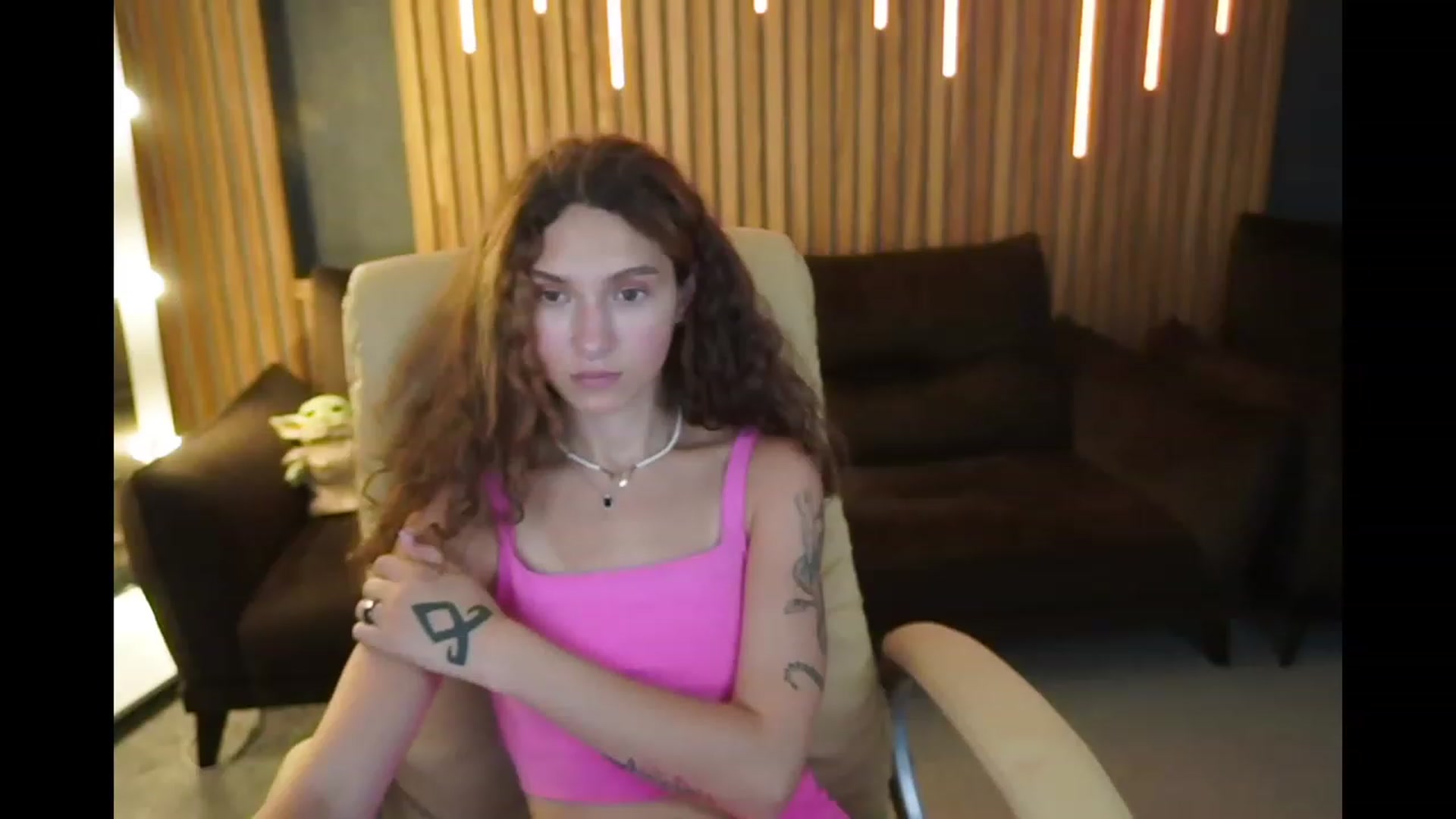 Gallery image thumbnail from BabyFlowerr's myfreecams stream on, 06/26/2023, 11:59 image 8 of 20