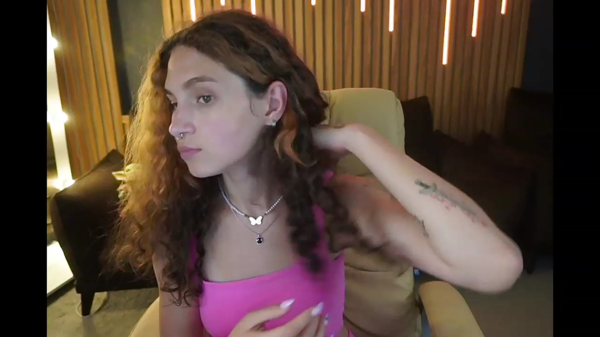 Gallery image thumbnail from BabyFlowerr's myfreecams stream on, 06/26/2023, 11:59 image 14 of 20