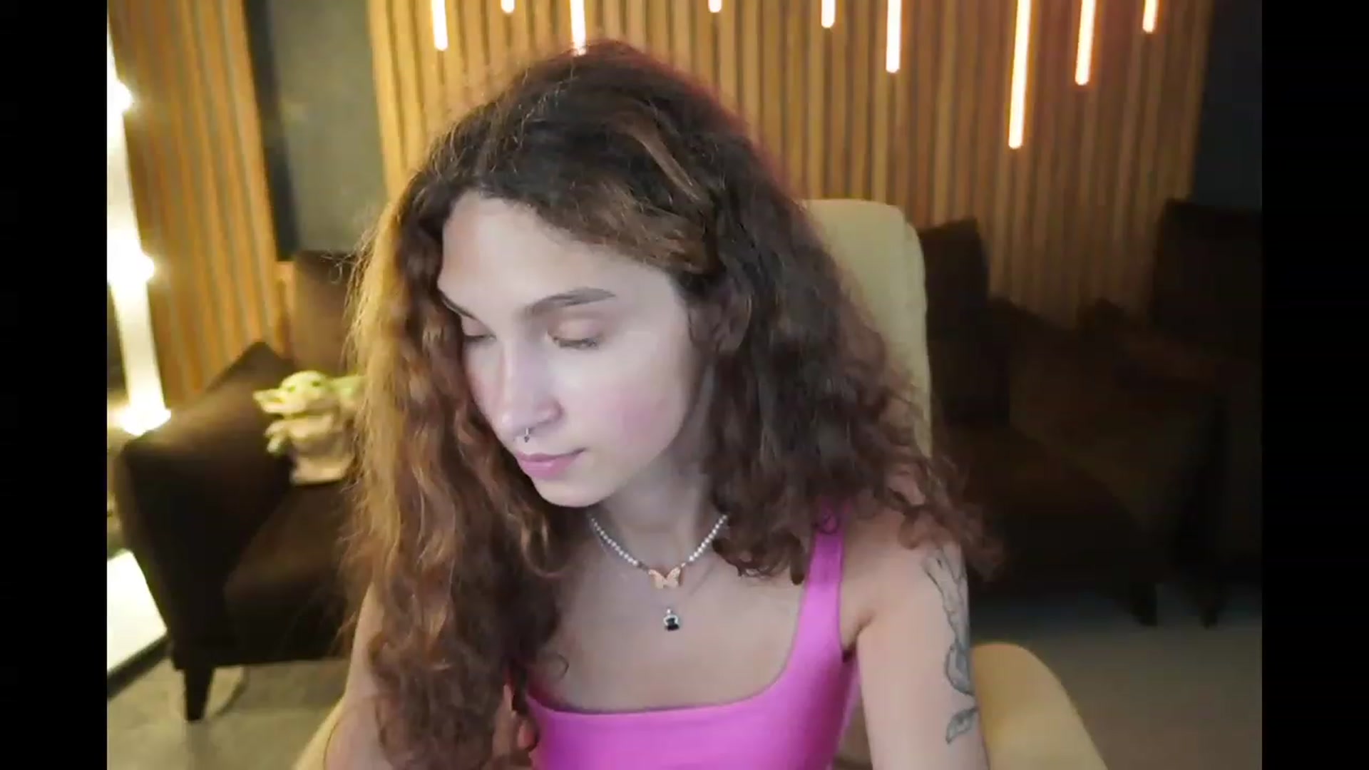 Gallery image thumbnail from BabyFlowerr's myfreecams stream on, 06/26/2023, 11:59 image 13 of 20