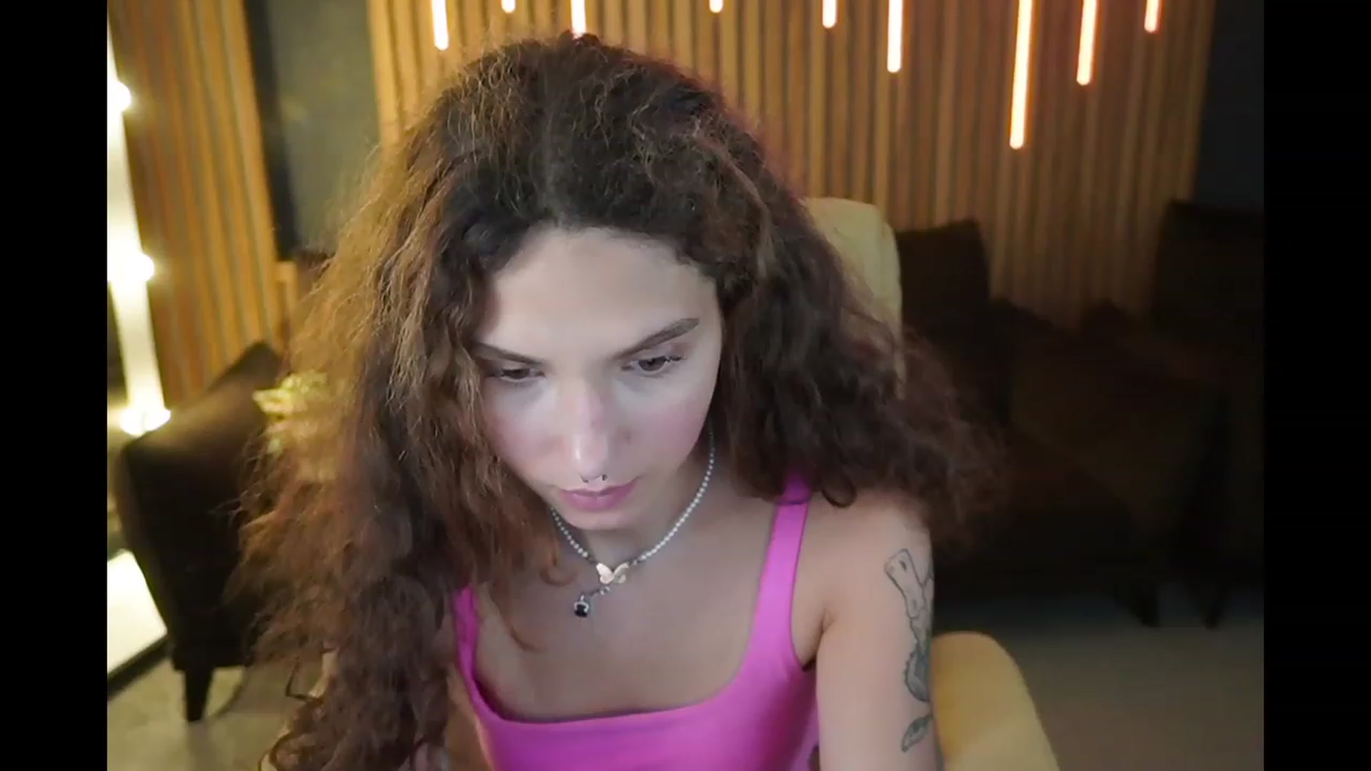 Gallery image thumbnail from BabyFlowerr's myfreecams stream on, 06/26/2023, 11:59 image 6 of 20