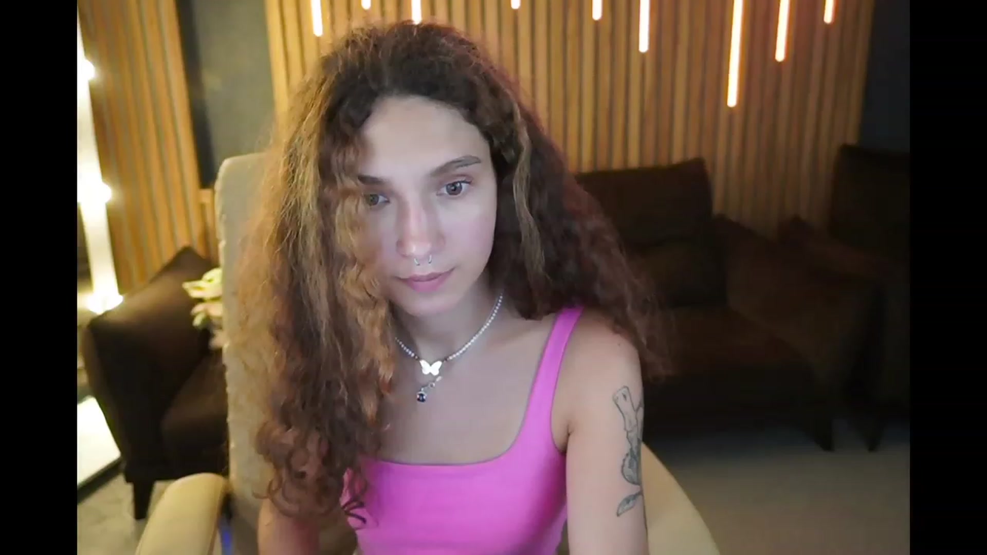 Gallery image thumbnail from BabyFlowerr's myfreecams stream on, 06/26/2023, 11:59 image 4 of 20