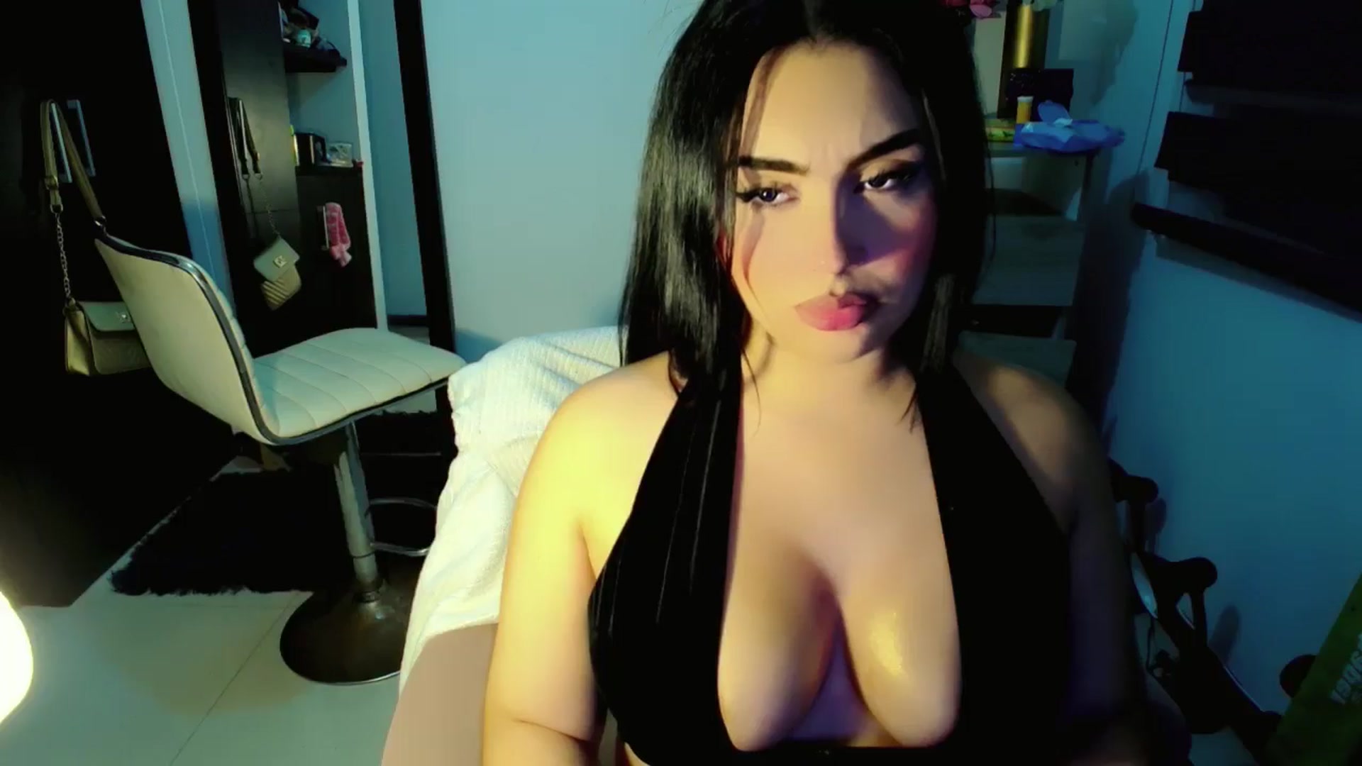 Gallery image thumbnail from BabyGiirl's myfreecams stream on, 06/11/2024, 07:20 image 18 of 20