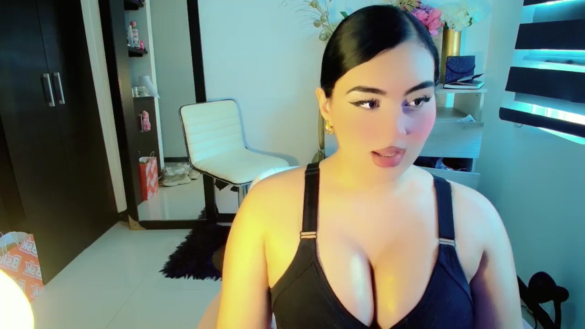 Gallery image thumbnail from BabyGiirl's myfreecams stream on, 07/04/2024, 18:02 image 13 of 20