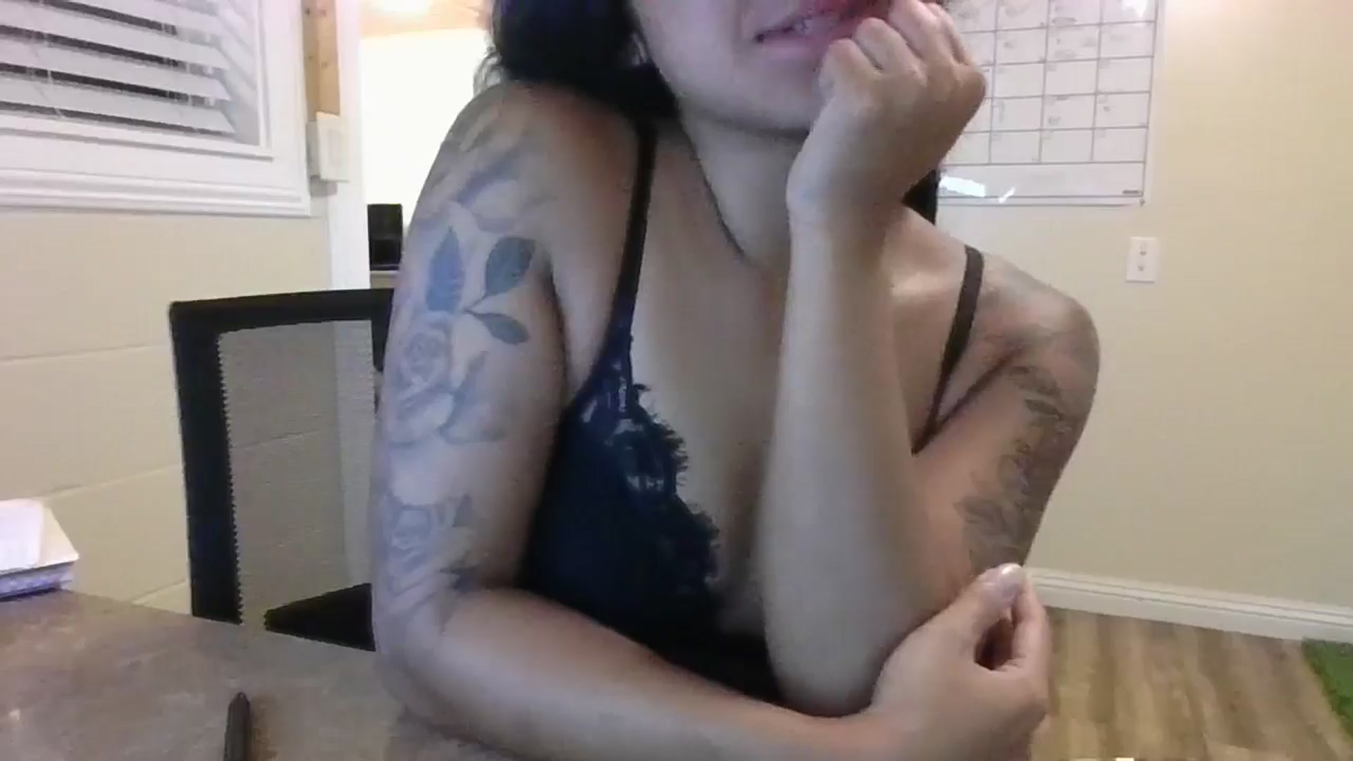 Gallery image thumbnail from BabyGirlHI808's myfreecams stream on, 01/12/2025, 18:22 image 9 of 20