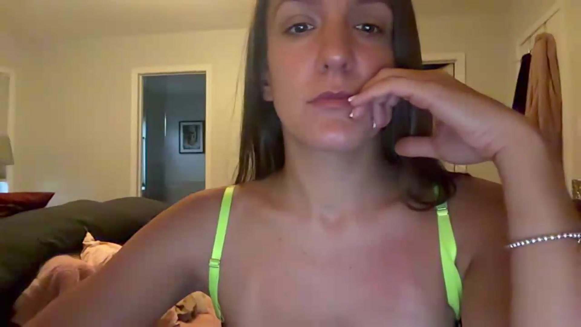 Gallery image thumbnail from BabyGirlxoxo's myfreecams stream on, 08/31/2026, 11:32 image 16 of 20