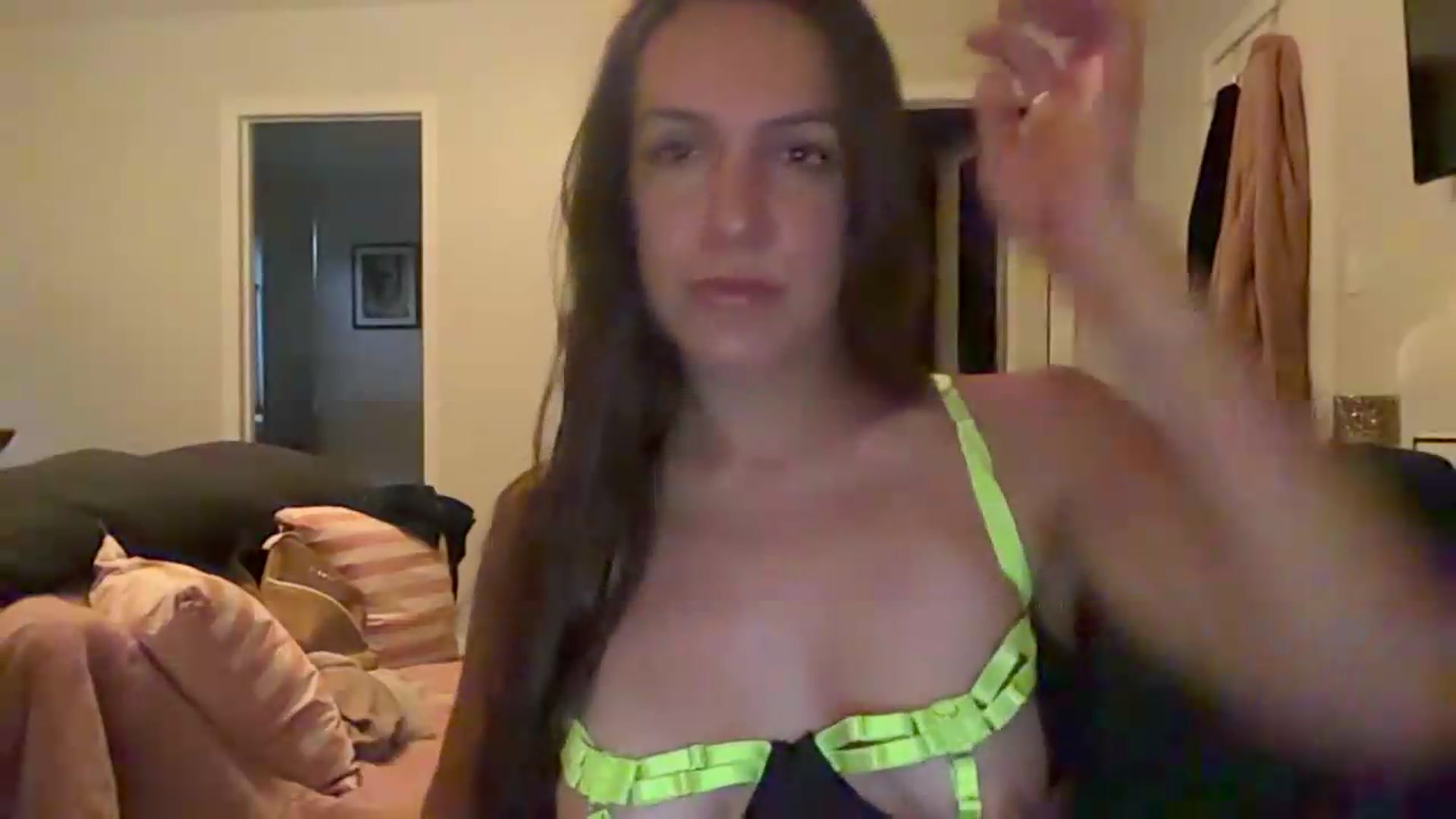 Gallery image thumbnail from BabyGirlxoxo's myfreecams stream on, 08/31/2026, 11:32 image 2 of 20
