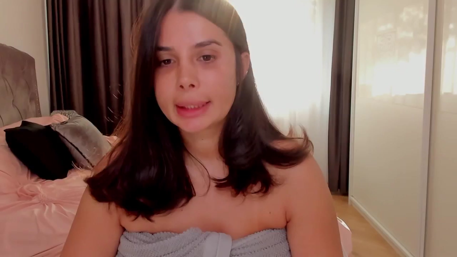 Gallery image thumbnail from BabyGyrll's myfreecams stream on, 09/08/2025, 17:29 image 3 of 20