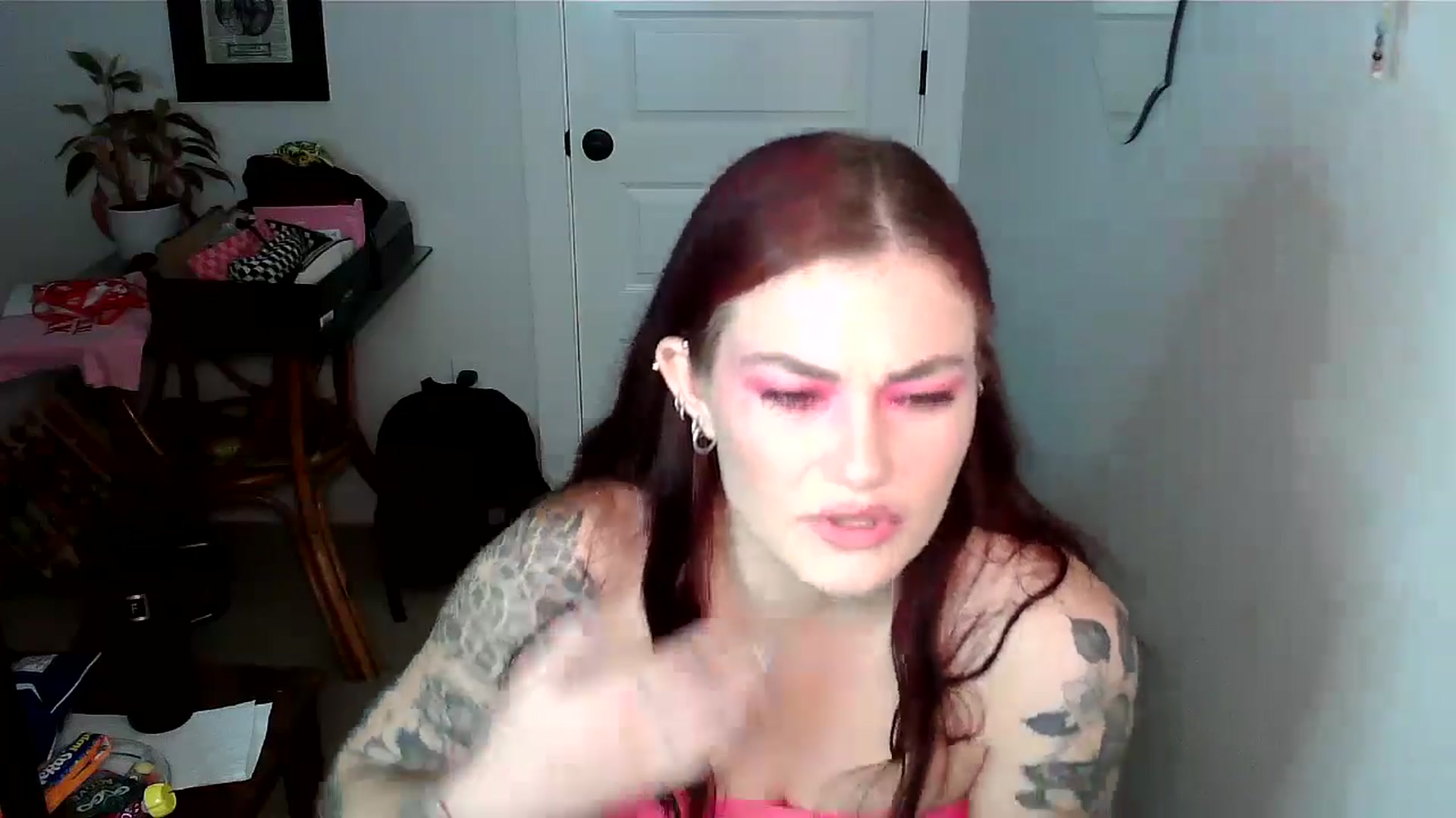 Gallery image thumbnail from BabyKayyVixen's myfreecams stream on, 11/10/2024, 13:38 image 10 of 20