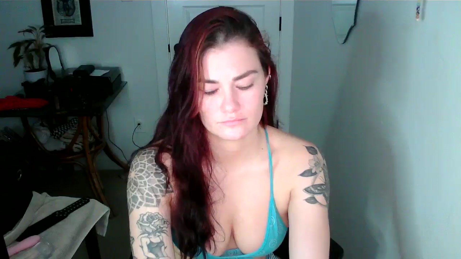Gallery image thumbnail from BabyKayyVixen's myfreecams stream on, 12/16/2024, 09:22 image 11 of 20