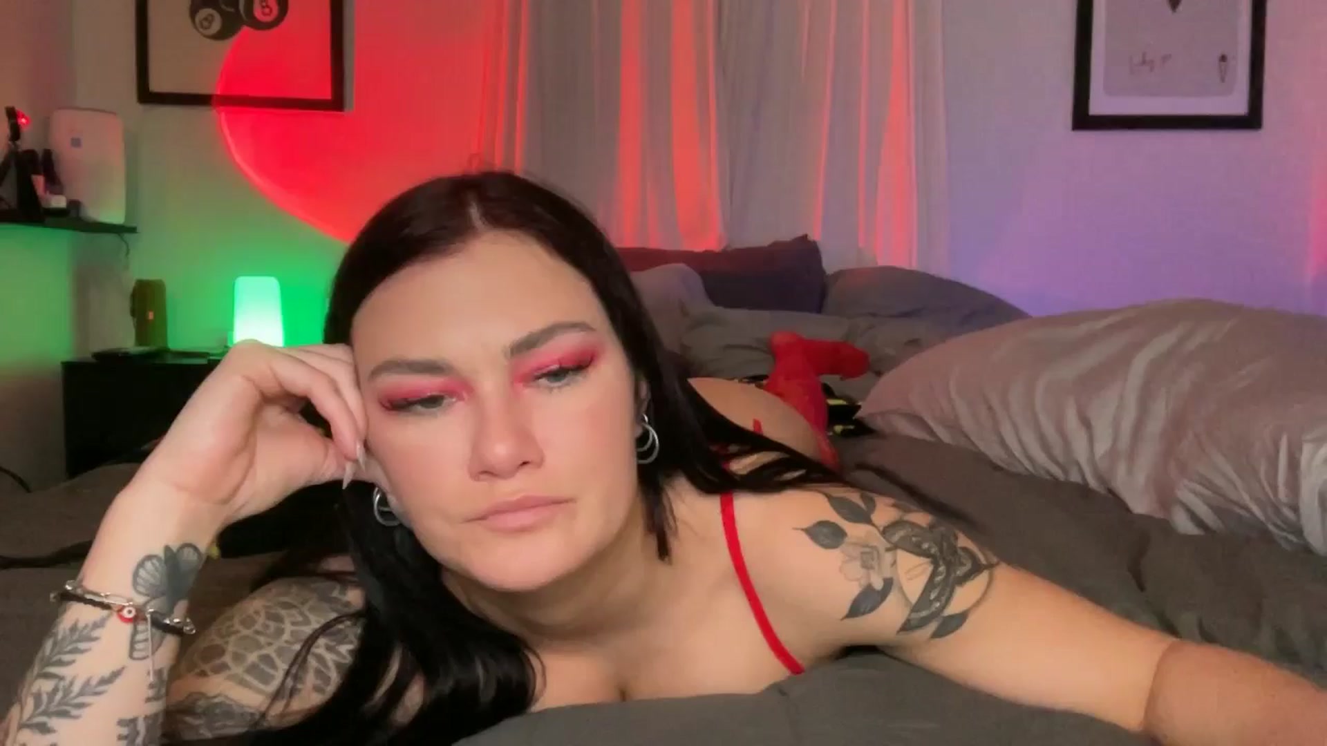 Gallery image thumbnail from BabyKayyVixen's myfreecams stream on, 12/28/2024, 11:04 image 4 of 20