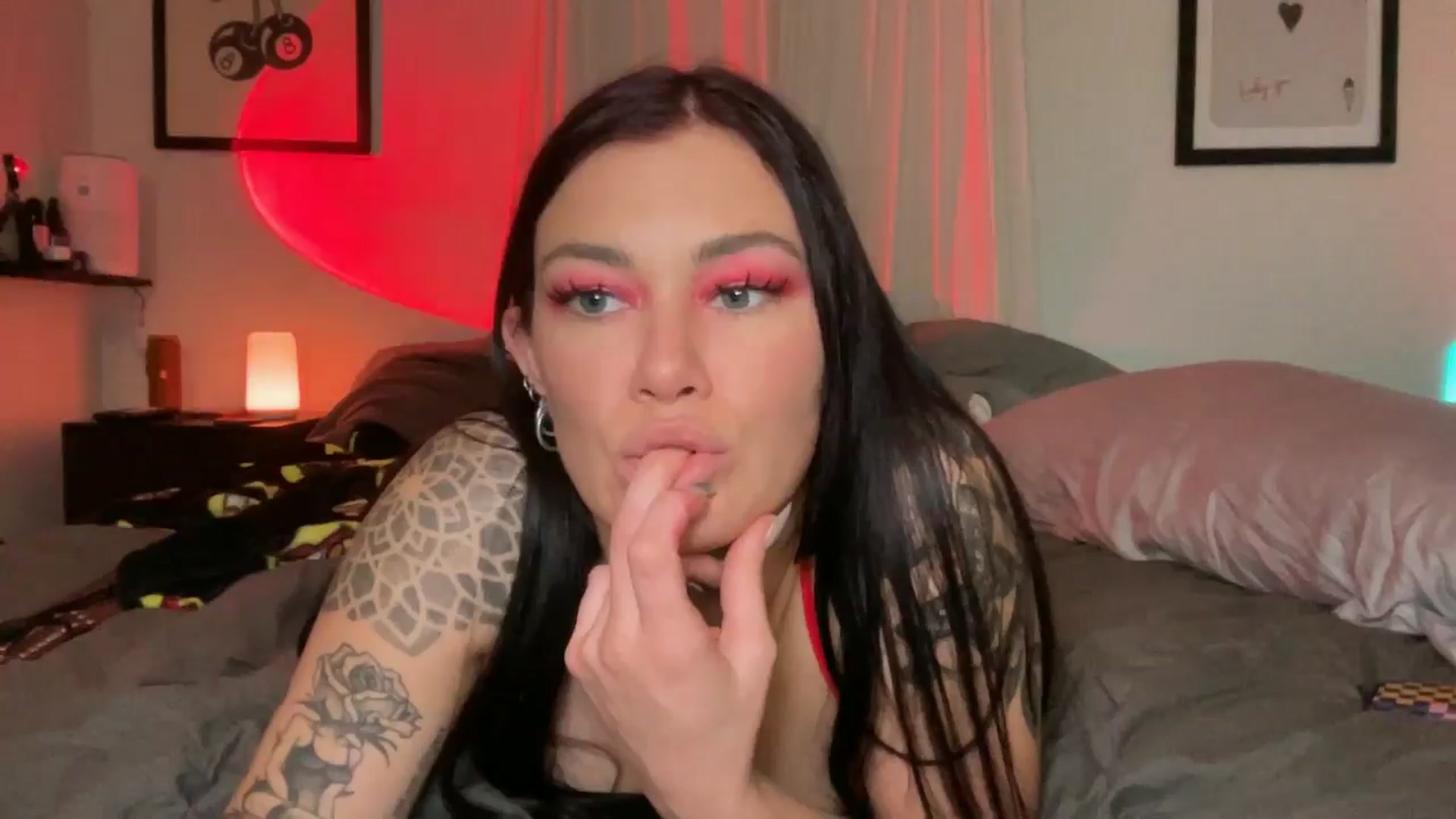 Gallery image thumbnail from BabyKayyVixen's myfreecams stream on, 12/28/2024, 11:33 image 12 of 20