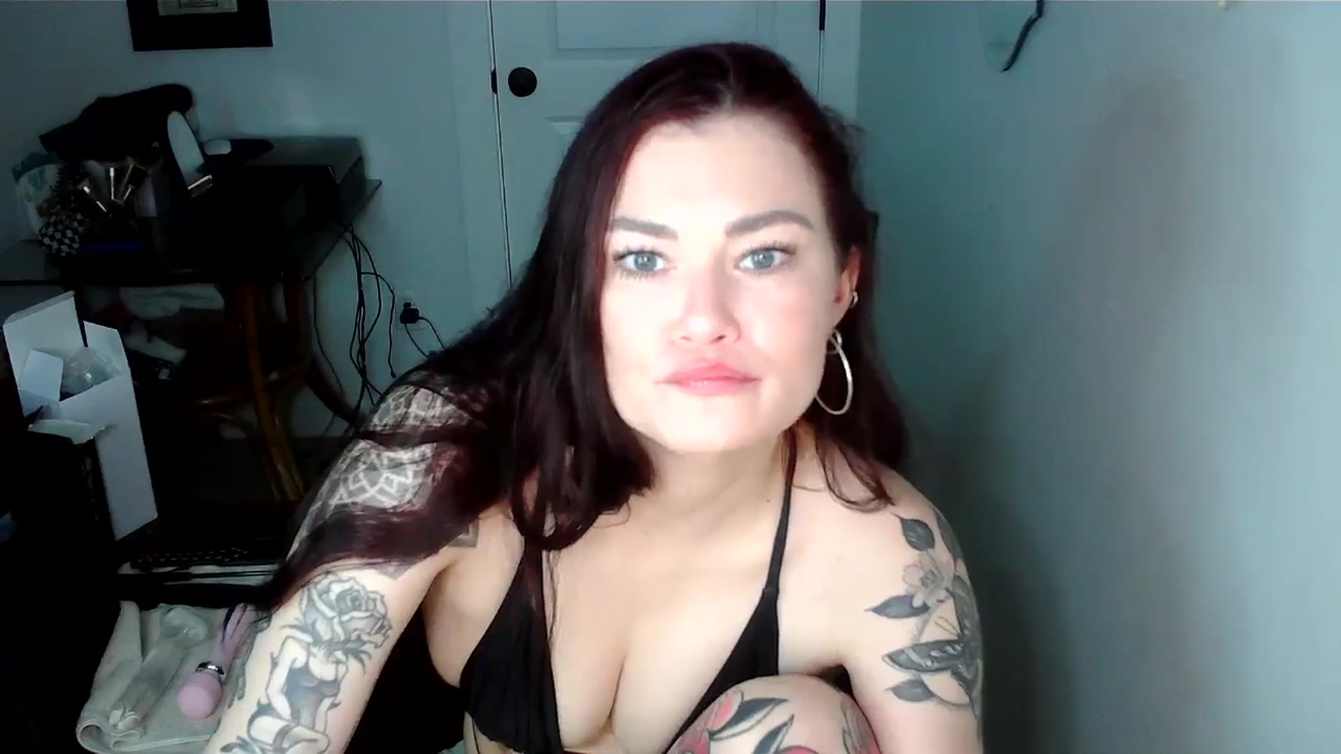 Gallery image thumbnail from BabyKayyVixen's myfreecams stream on, 01/13/2025, 08:23 image 8 of 20
