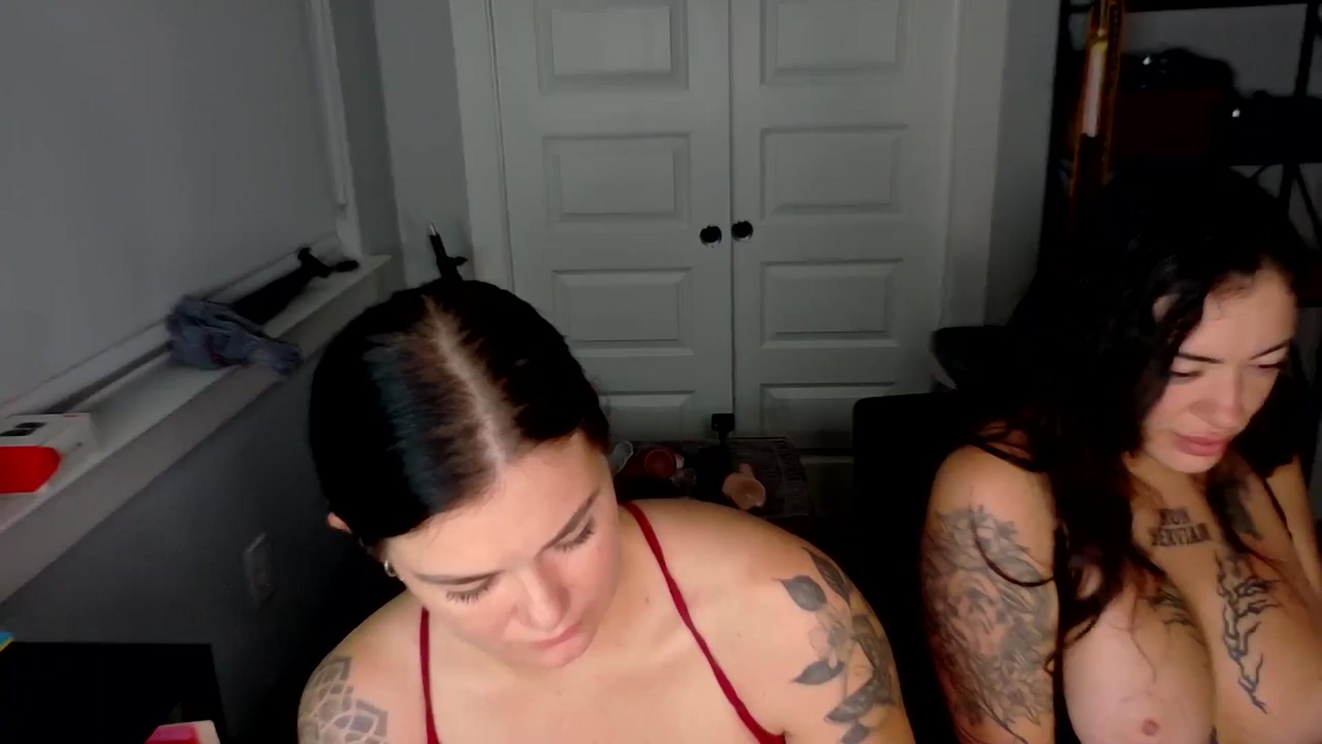 Gallery image thumbnail from BabyKayyVixen's myfreecams stream on, 09/25/2025, 12:44 image 12 of 20