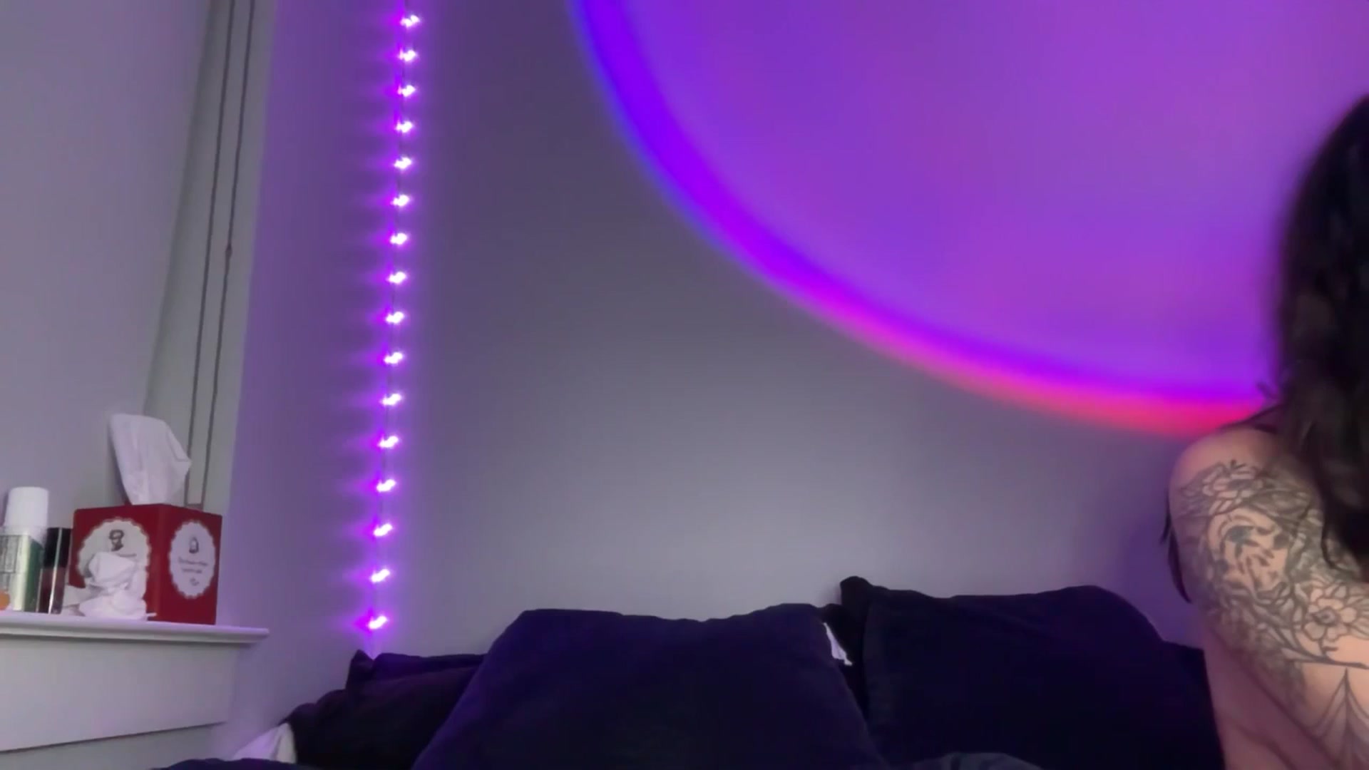 Gallery image thumbnail from BabyKayyVixen's myfreecams stream on, 10/30/2025, 12:58 image 8 of 20