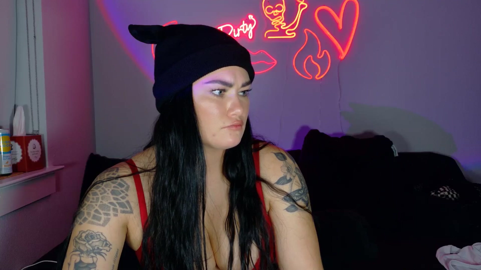 Gallery image thumbnail from BabyKayyVixen's myfreecams stream on, 12/02/2025, 10:32 image 15 of 20