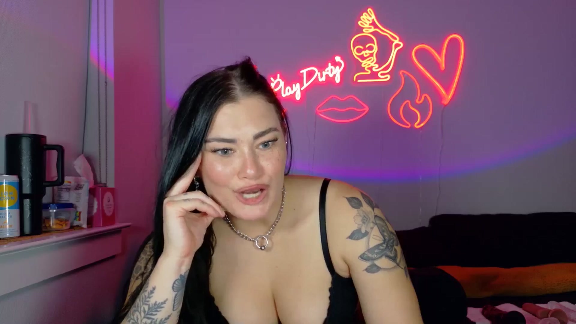 Gallery image thumbnail from BabyKayyVixen's myfreecams stream on, 12/15/2025, 10:20 image 9 of 20