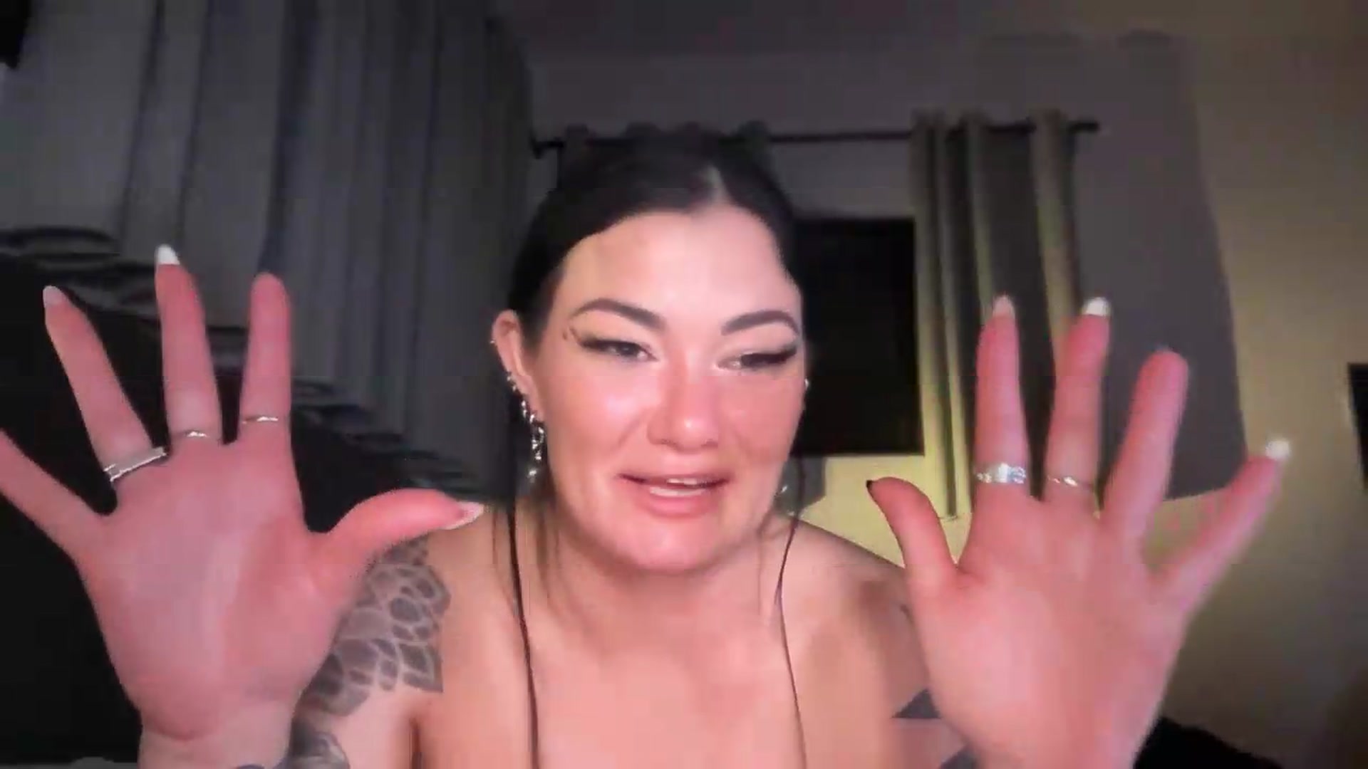Gallery image thumbnail from BabyKayyVixen's myfreecams stream on, 06/27/2026, 09:06 image 17 of 20