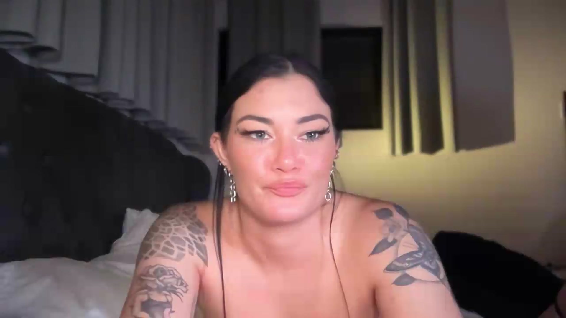 Gallery image thumbnail from BabyKayyVixen's myfreecams stream on, 06/27/2026, 09:06 image 9 of 20