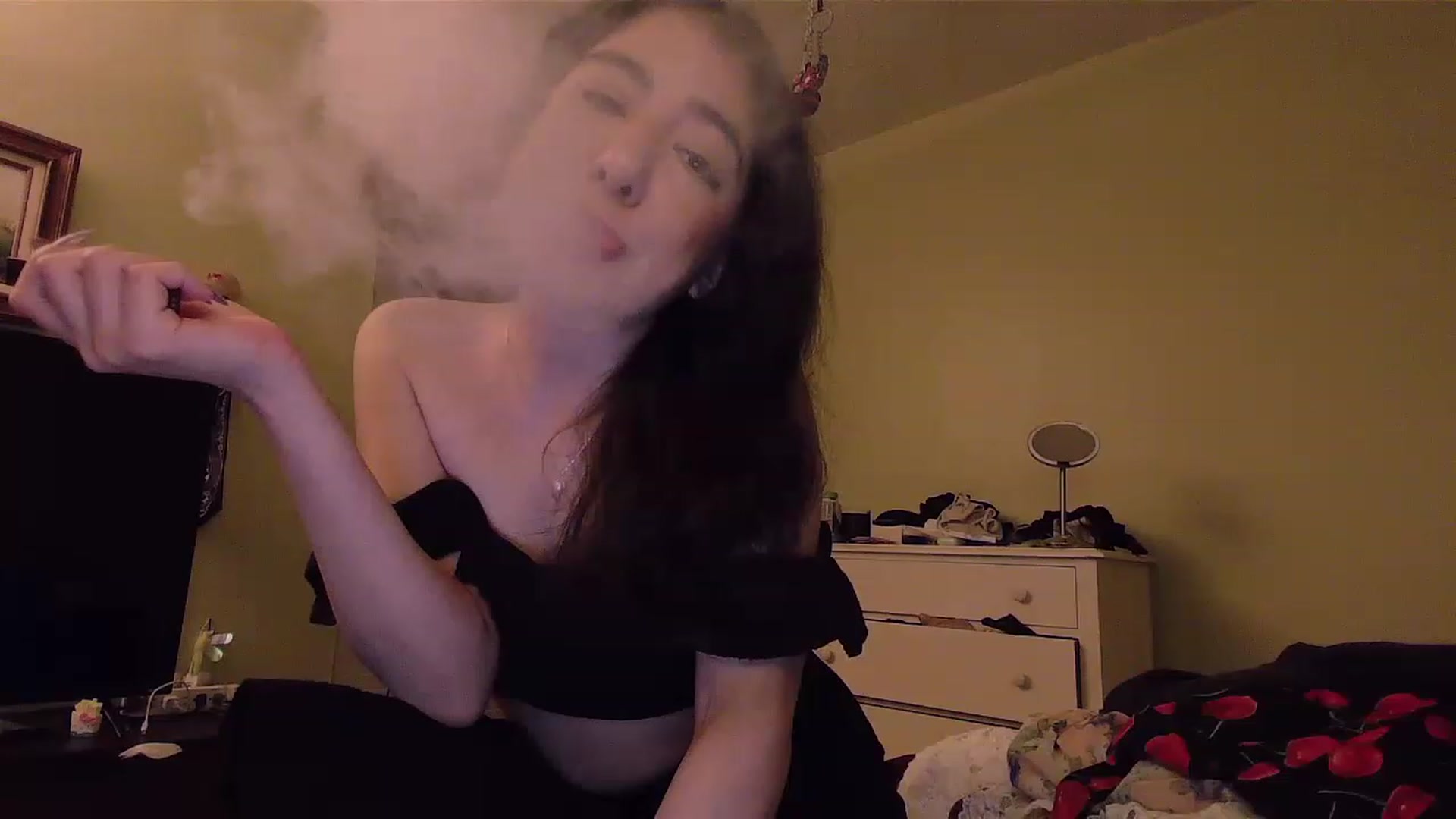 Gallery image thumbnail from BabyLula's myfreecams stream on, 01/27/2023, 05:00 image 16 of 20