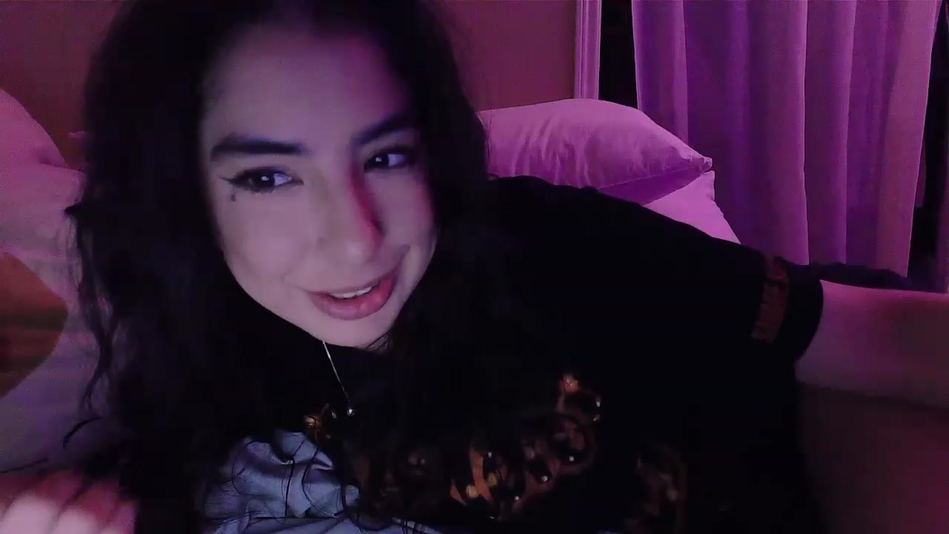Gallery image thumbnail from BabyLula's myfreecams stream on, 03/09/2023, 06:03 image 4 of 20