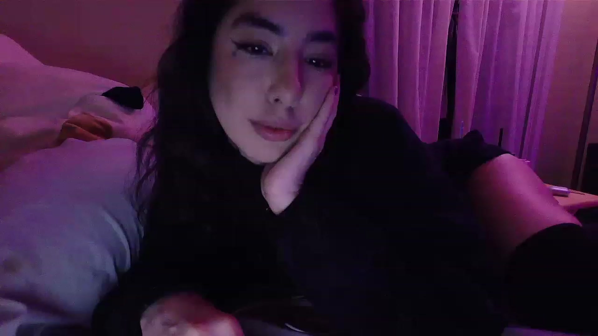 Gallery image thumbnail from BabyLula's myfreecams stream on, 03/09/2023, 06:03 image 1 of 20