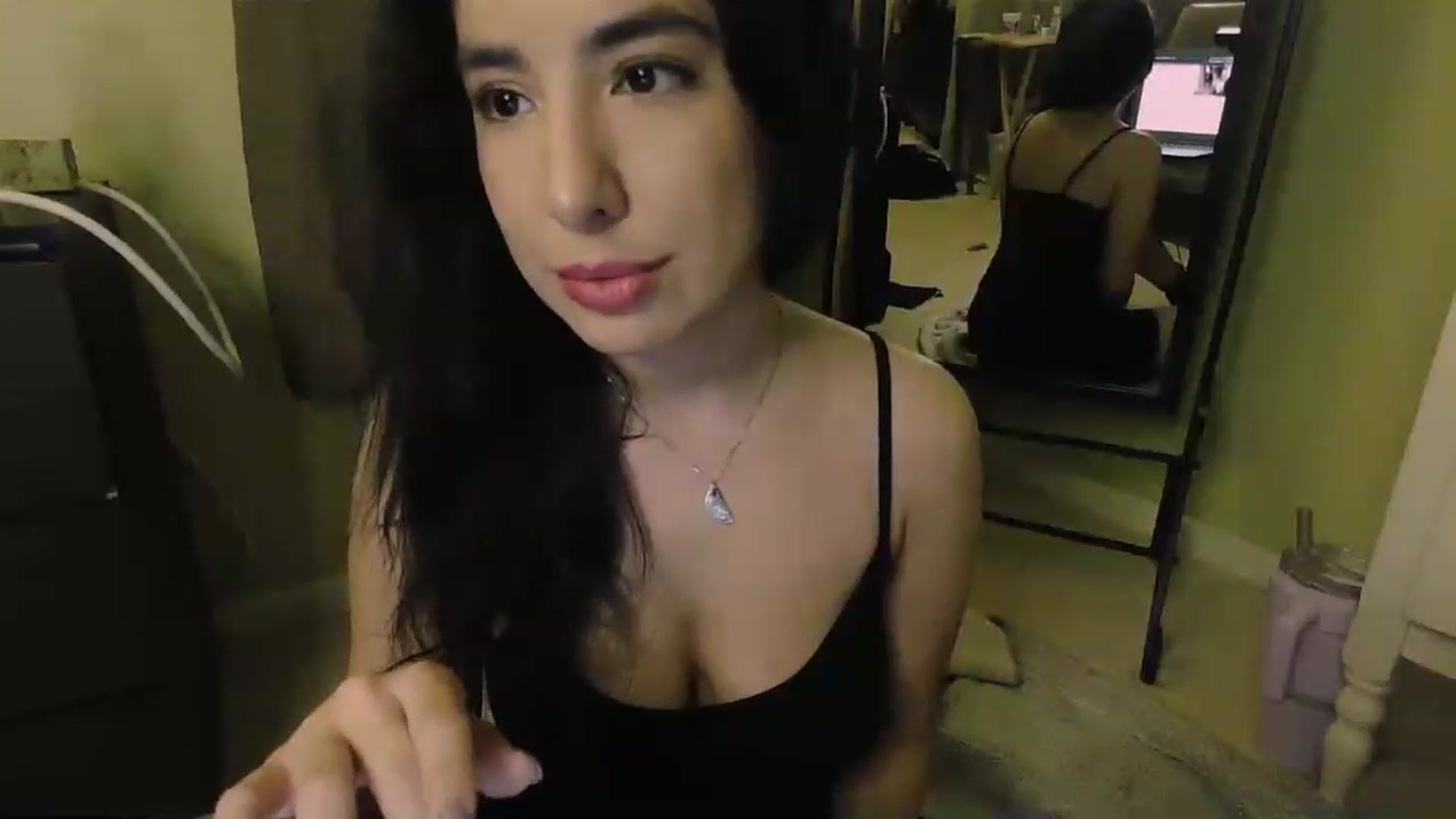 Gallery image thumbnail from BabyLula's myfreecams stream on, 05/25/2023, 04:08 image 5 of 20