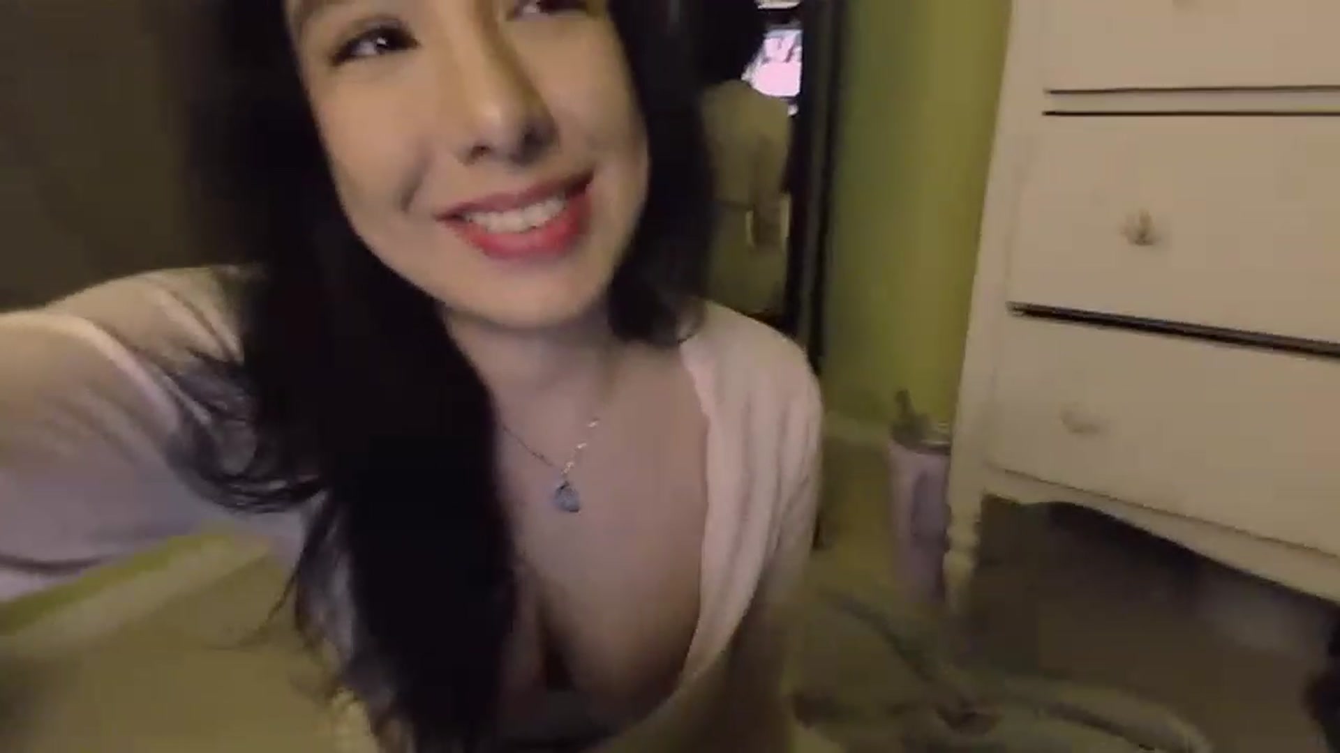 Gallery image thumbnail from BabyLula's myfreecams stream on, 05/25/2023, 04:08 image 14 of 20