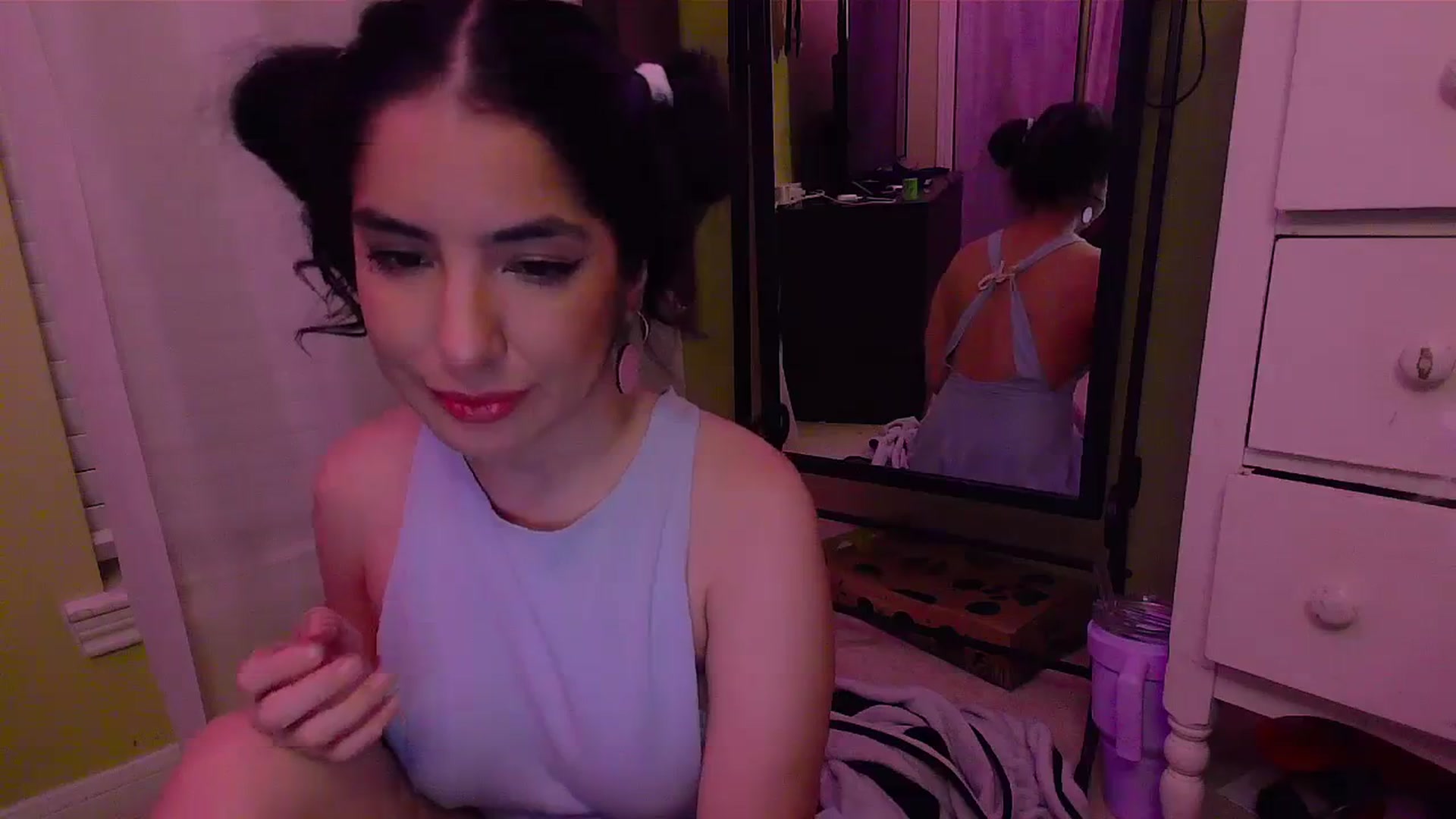 Gallery image thumbnail from BabyLula's myfreecams stream on, 08/29/2023, 04:16 image 8 of 20