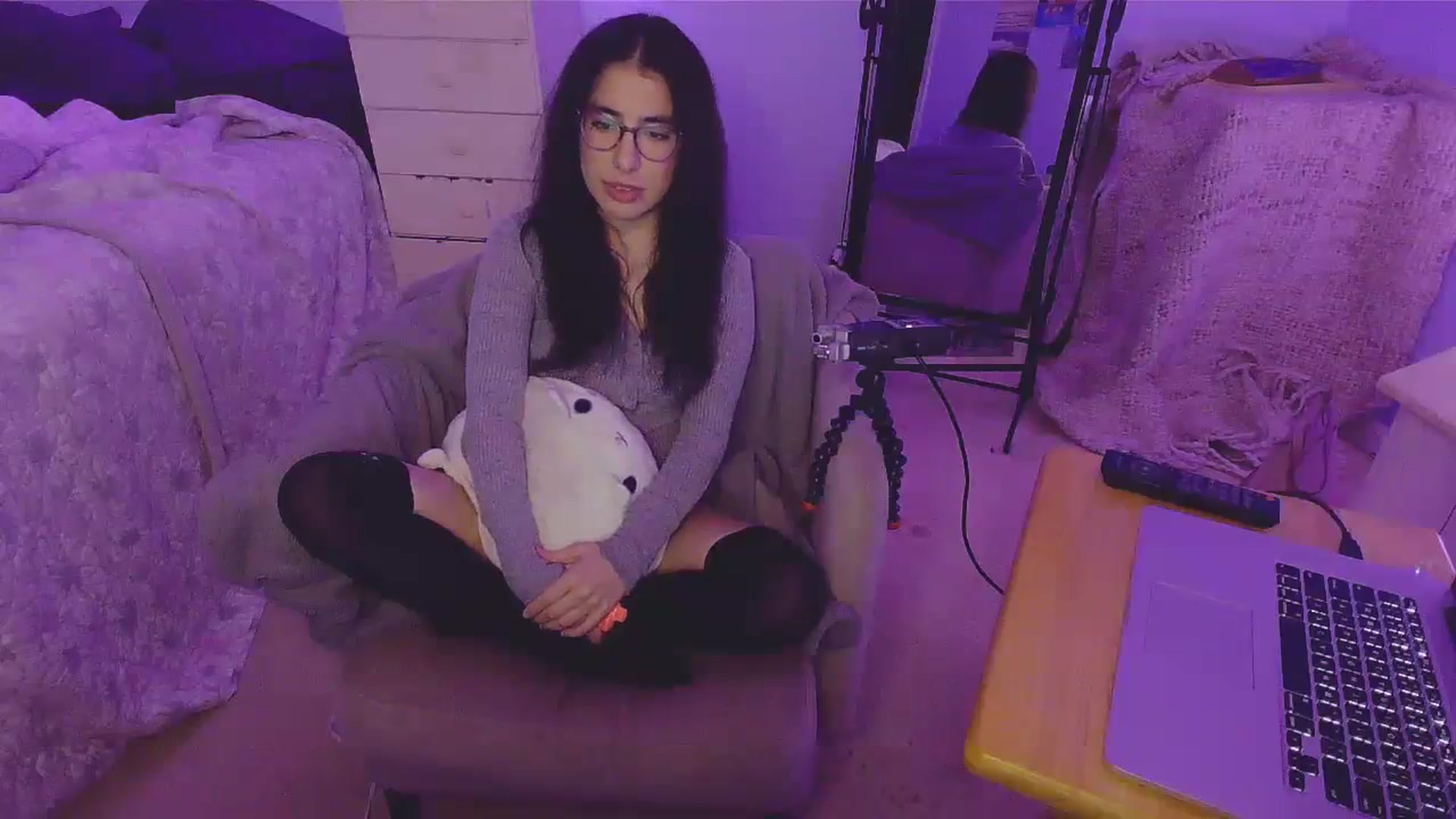 Gallery image thumbnail from BabyLula's myfreecams stream on, 12/16/2023, 05:31 image 3 of 20