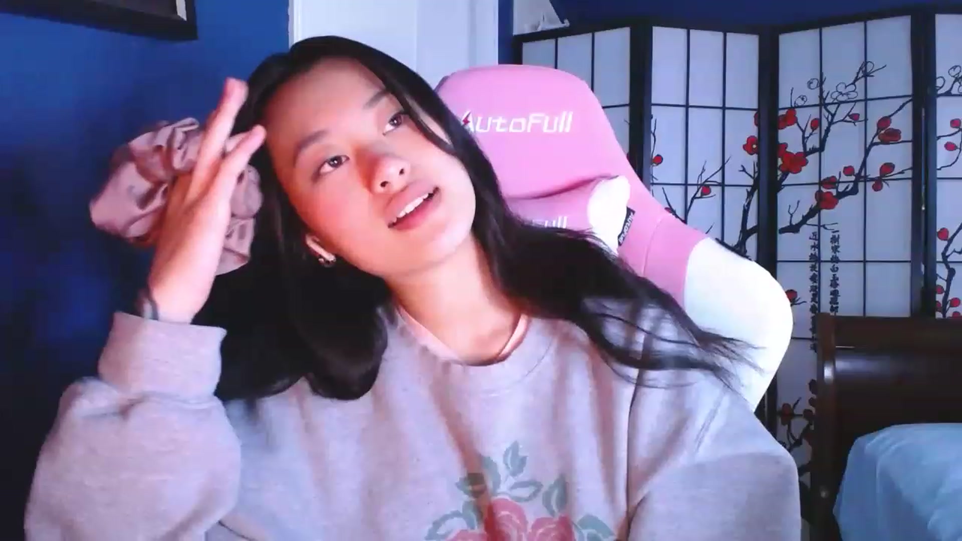 Gallery image thumbnail from BabyMoonCakes's myfreecams stream on, 01/18/2023, 19:29 image 7 of 20